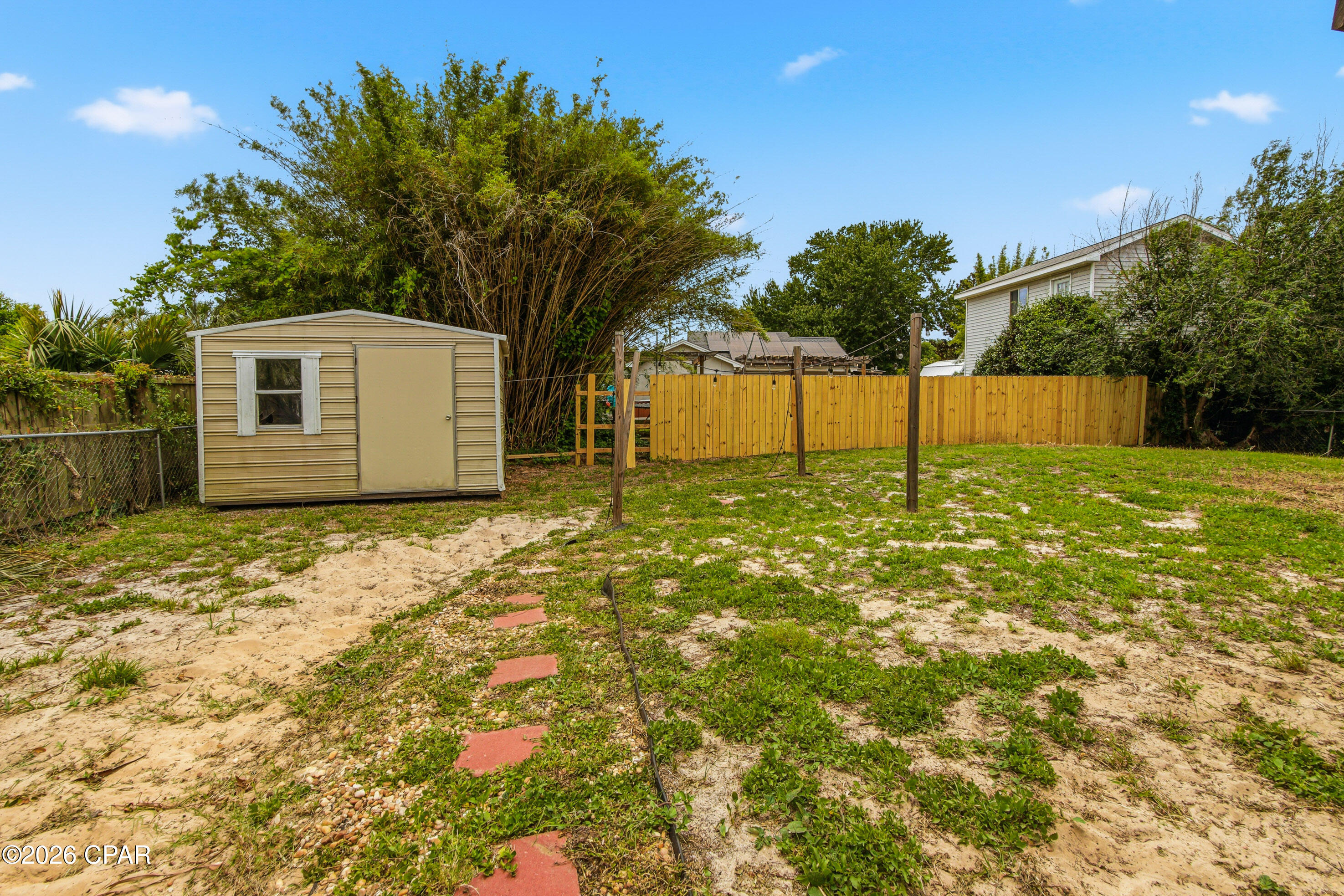 North Lagoon Oaks 4th - Residential