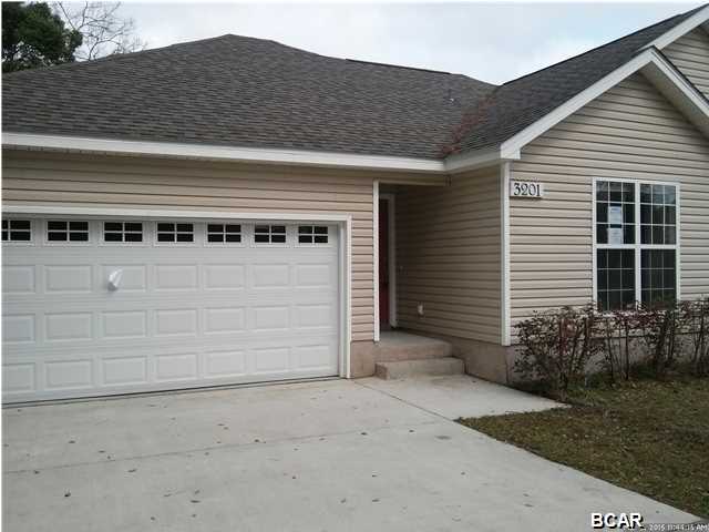 Here's a great opportunity to own a Move-In Ready home. This home features 3 bedrooms, 2 baths, family room with vaulted ceiling,kitchen with eat in dining area and breakfast bar, and a garage. All conveniently located to Tyndall Air Force Base, Panama City, Hospitals, Doctors as well as all Panama City's Shopping and restaurants. This home has new back exterior door, new foyer light fixture, freshly painted hallway, and home exterior and walkways have been pressure washed.