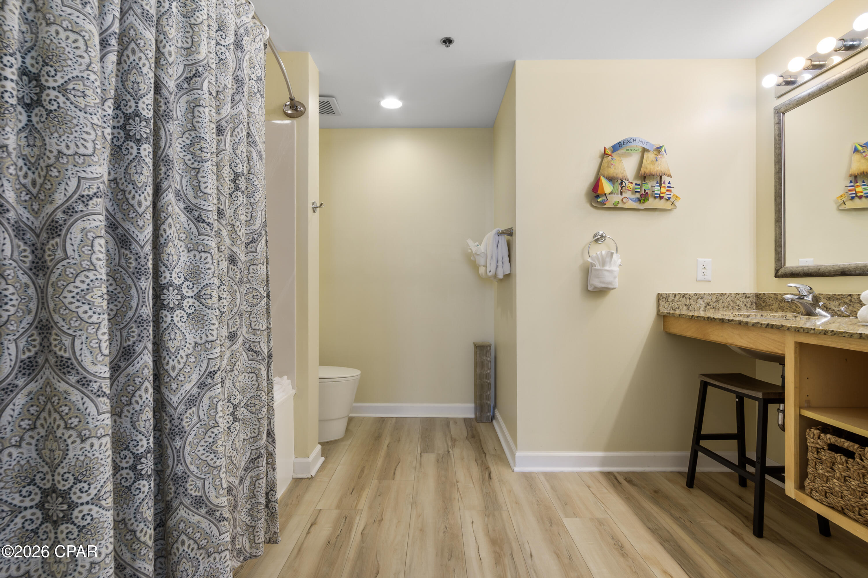 Splash Condo - Residential