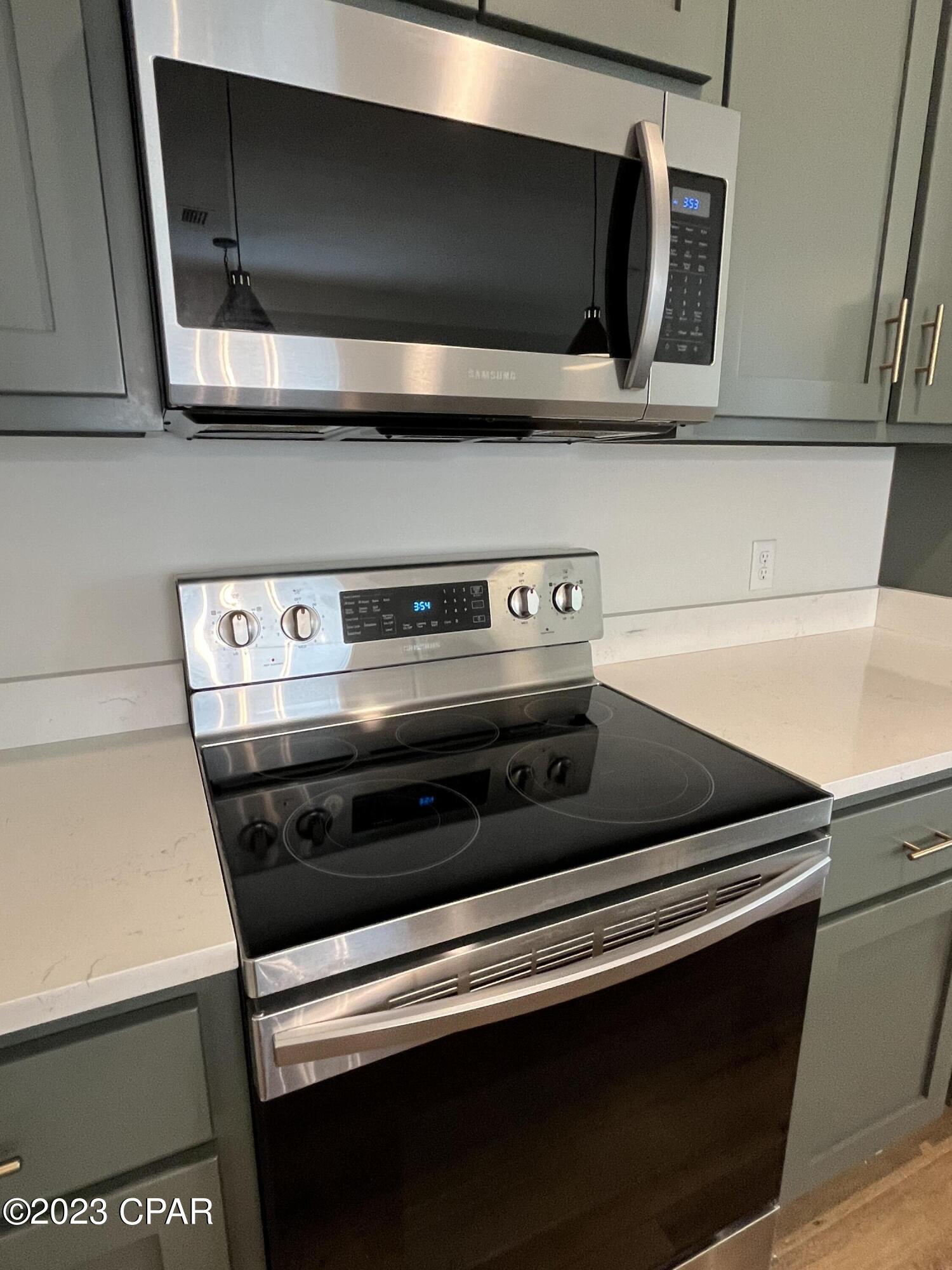 Aleczander Preserve - Residential Lease