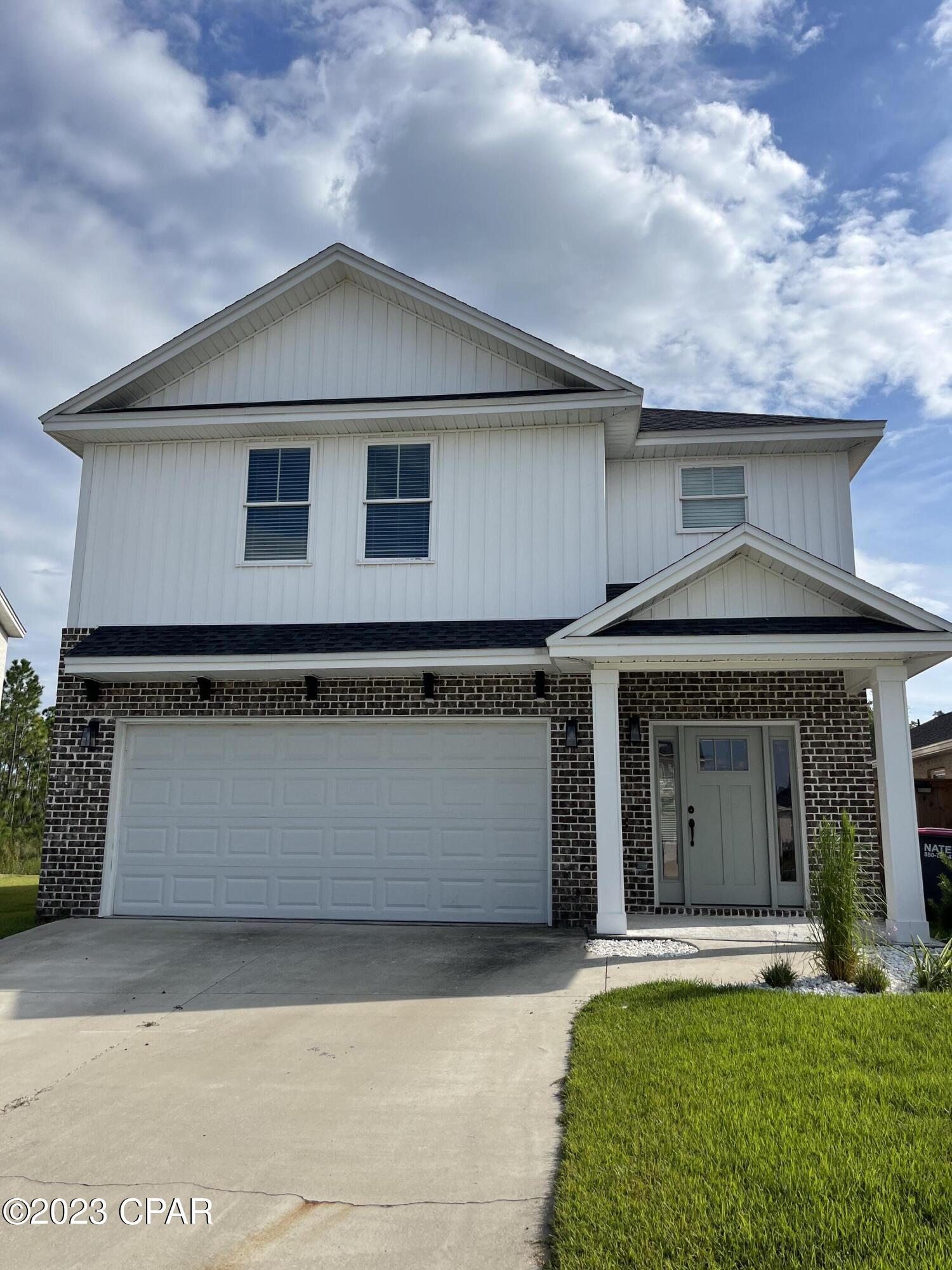 Aleczander Preserve - Residential Lease