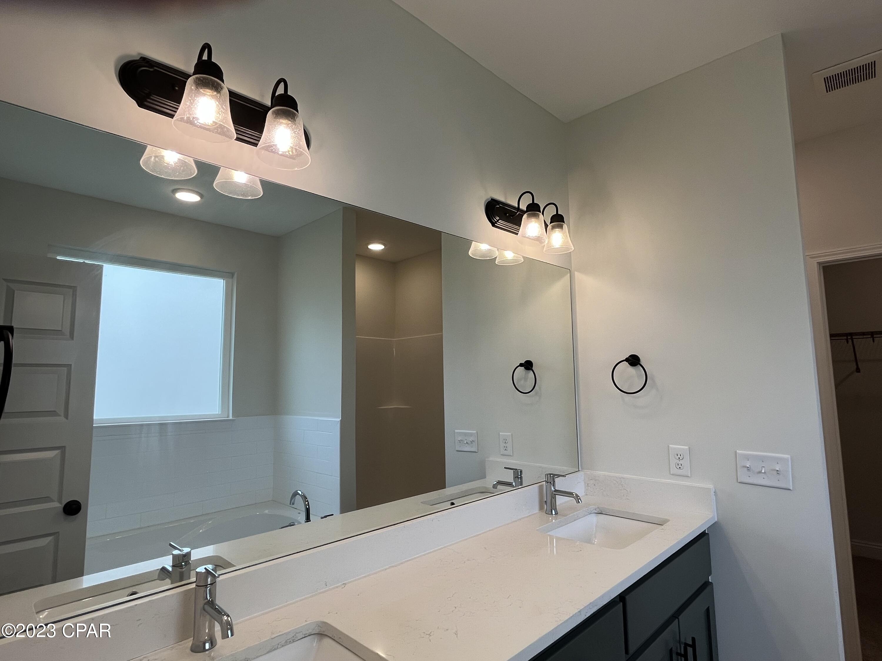Aleczander Preserve - Residential Lease