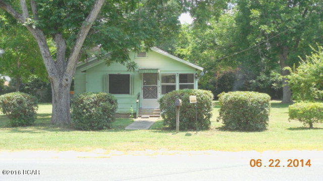 Looking for a great income producing property or starter home? Look no further! Located on Main Street in Chipley, there is a possibility that this Single Family home can be re-zoned to Commercial. 3 Bedrooms 1.5 baths with 1068 sq ft with a nice 1/2 acre lot with shade trees. Home to be sold AS-IS. Call for your private showing today!