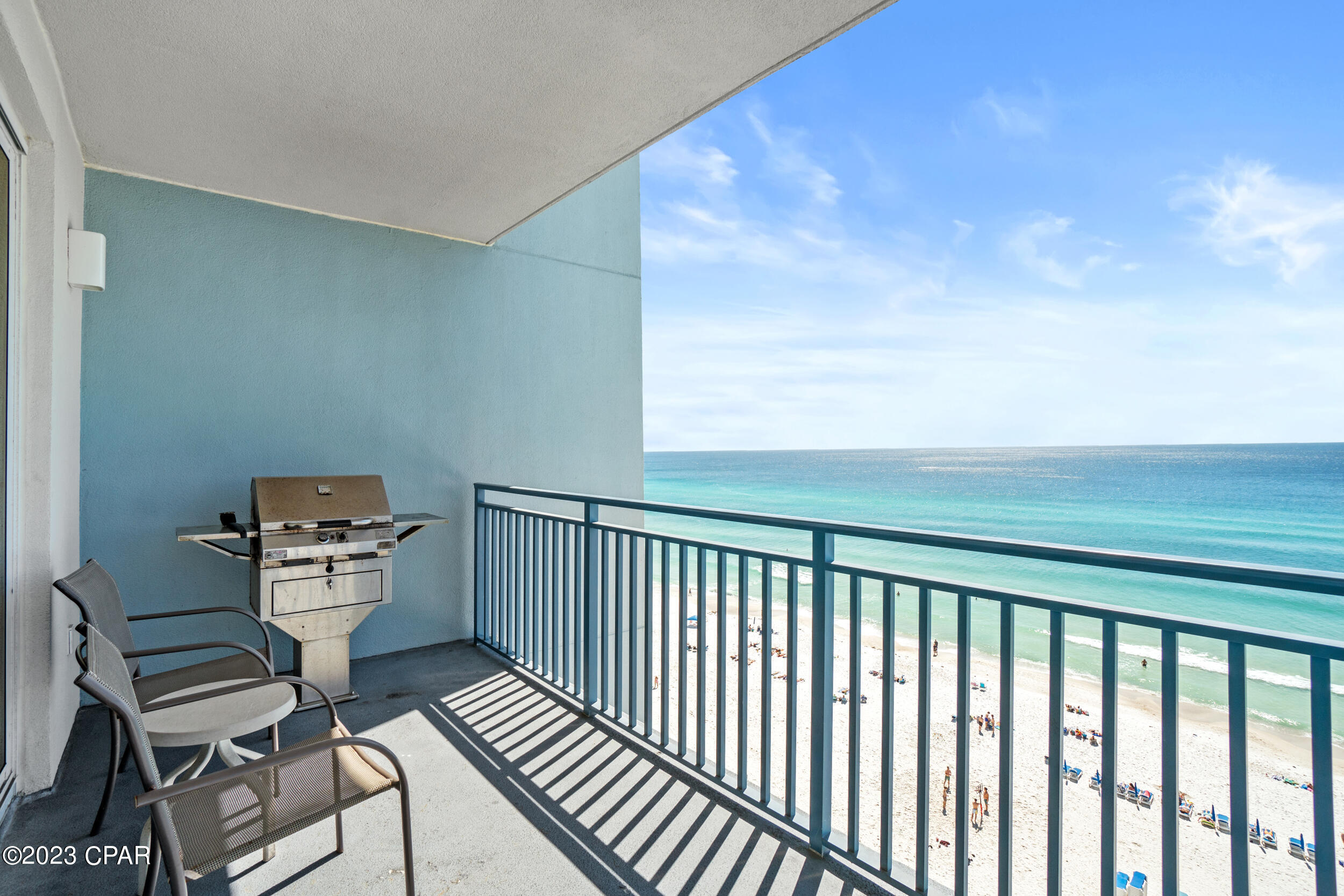 Sterling Breeze - Residential
