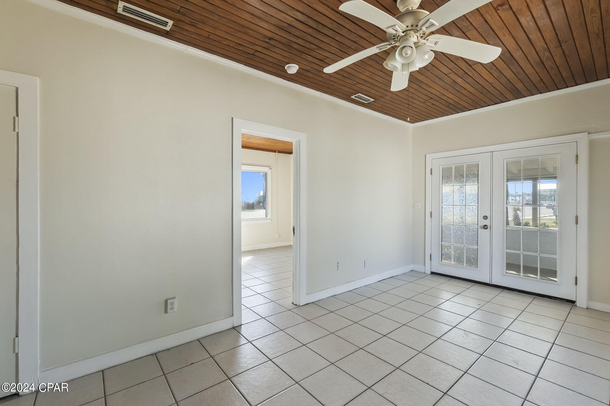 Bahama Beach - Residential