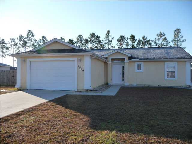 Nice 3bd 2 ba home in Cherokee Heights. Great room, split bedroom floor plan, fireplace, Oversized 1 car Garage, and a fenced yard.