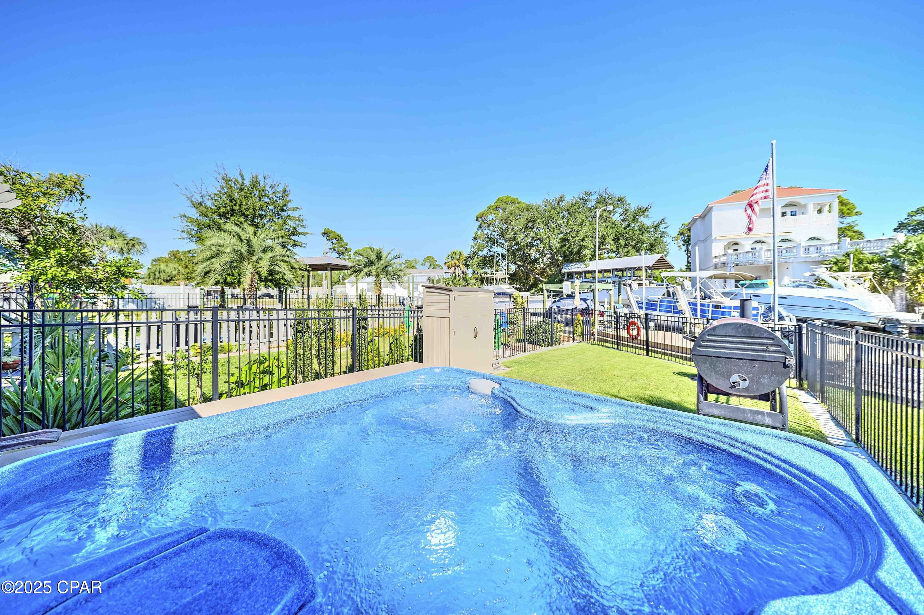 Harbour Towne - Residential