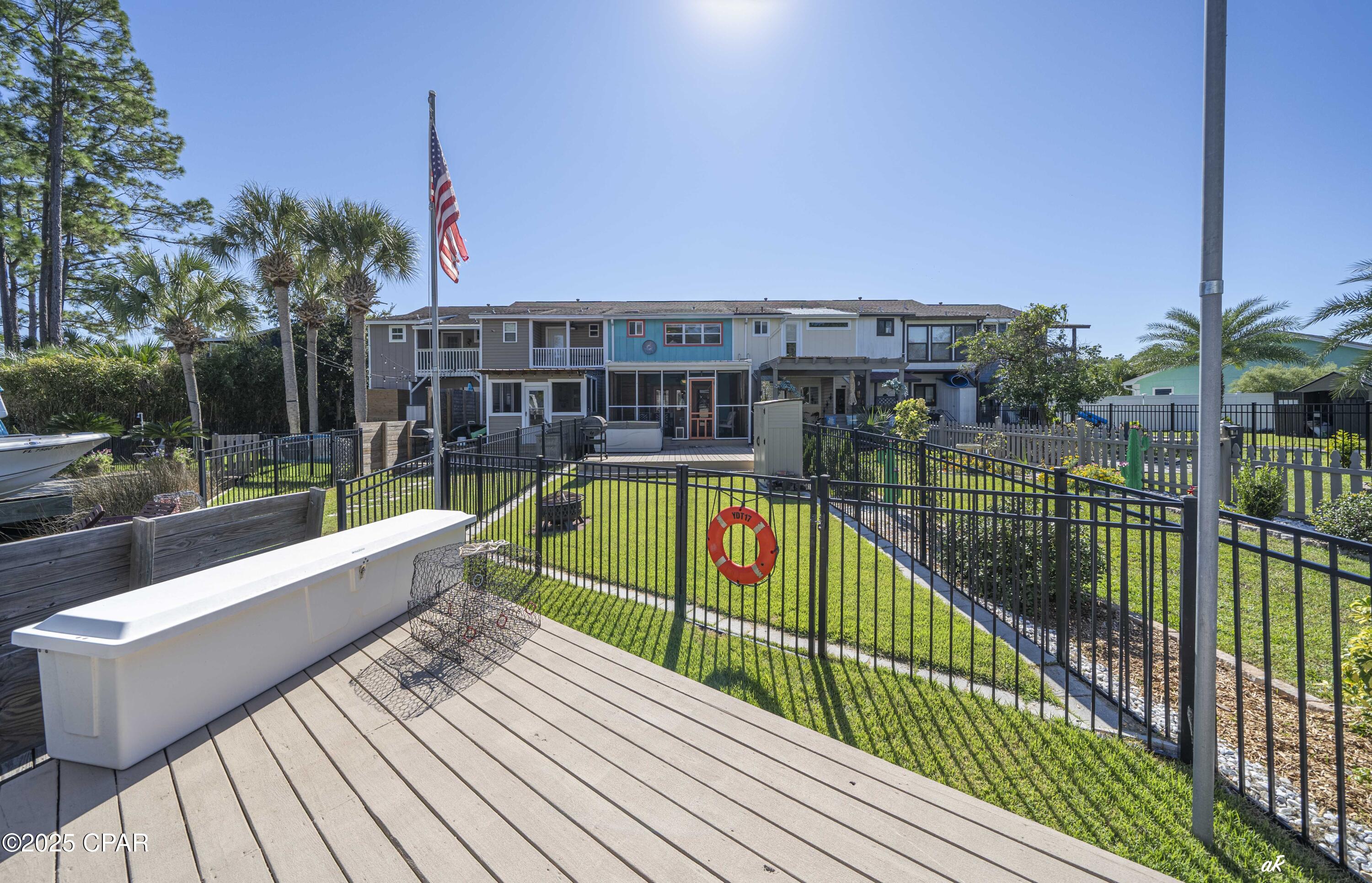 Harbour Towne - Residential