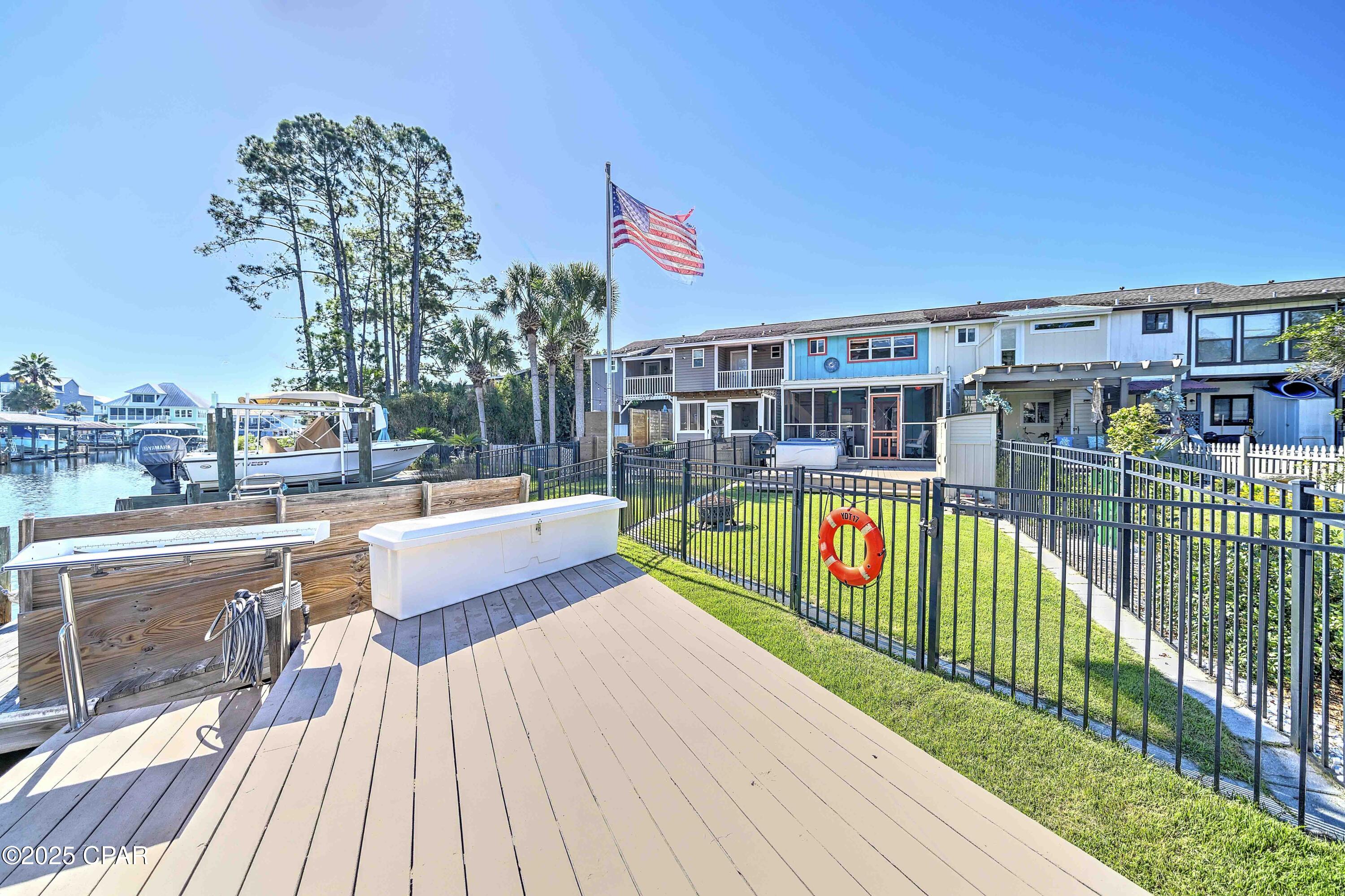Harbour Towne - Residential