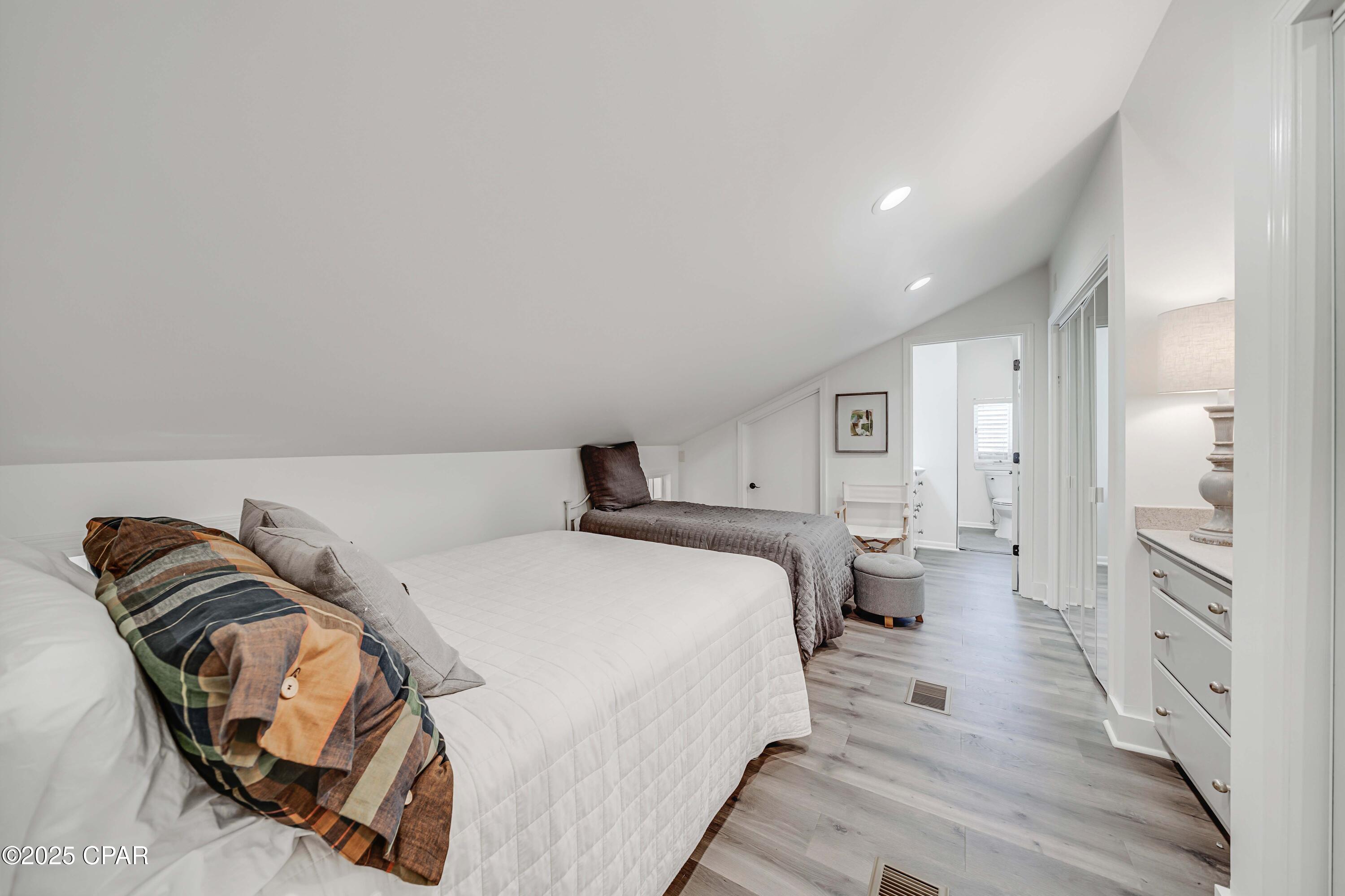 Bay Point Harbour Villas - Residential