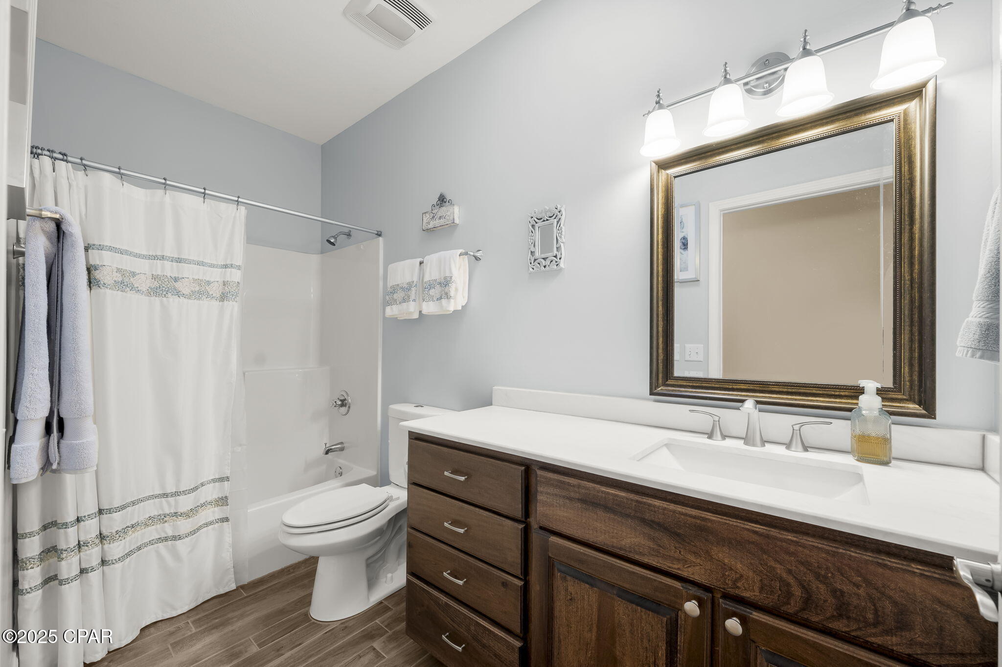 Country Club Harbour Estates - Residential