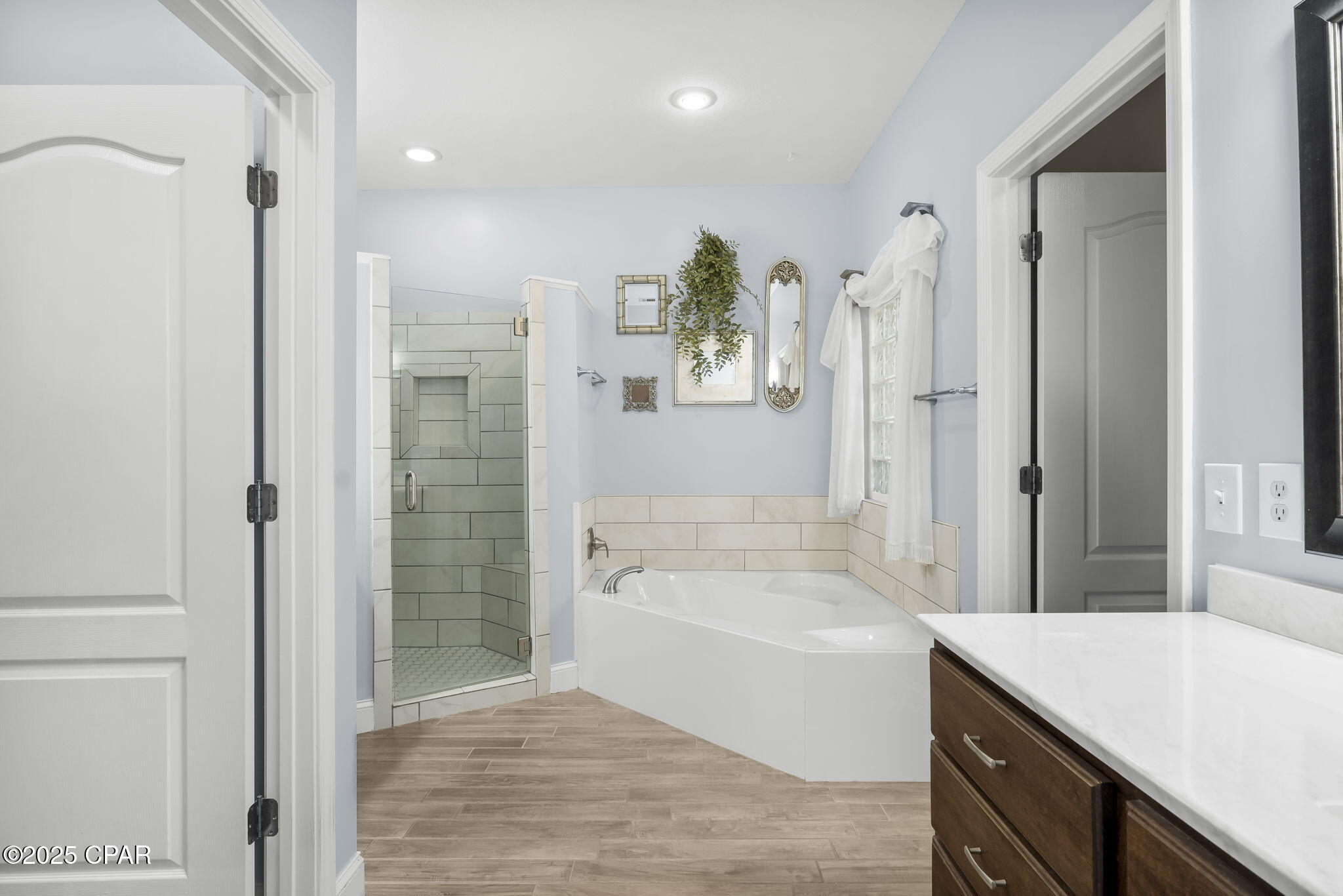Country Club Harbour Estates - Residential