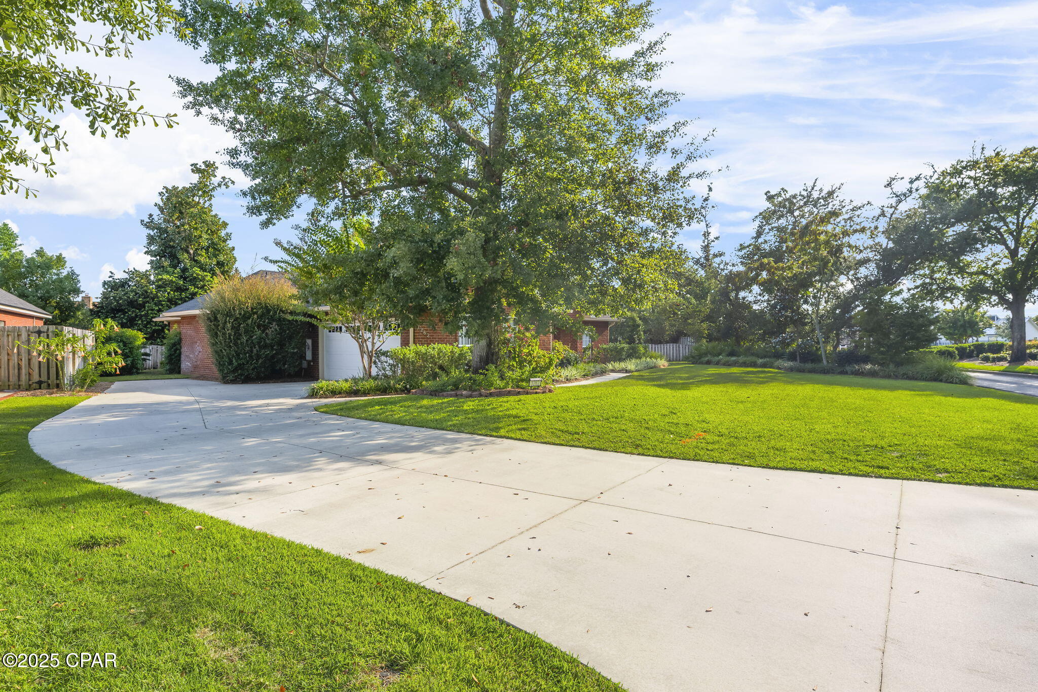 Country Club Harbour Estates - Residential