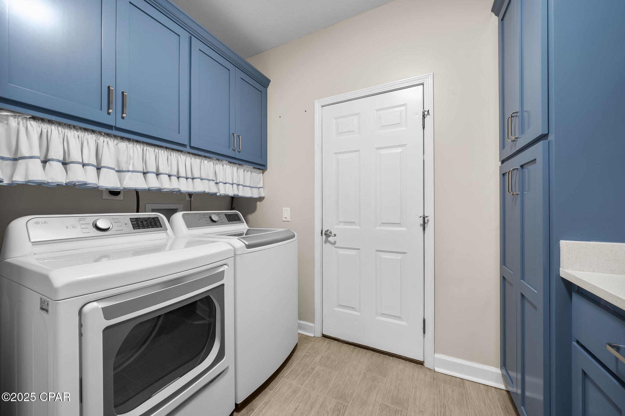 Country Club Harbour Estates - Residential