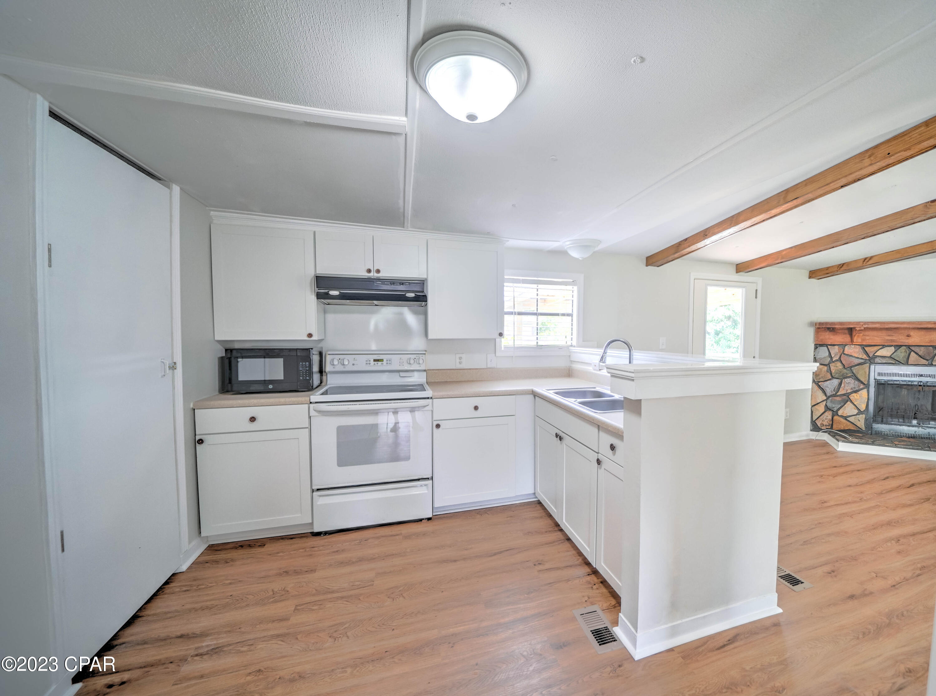 North Lagoon Oaks 7th - Residential