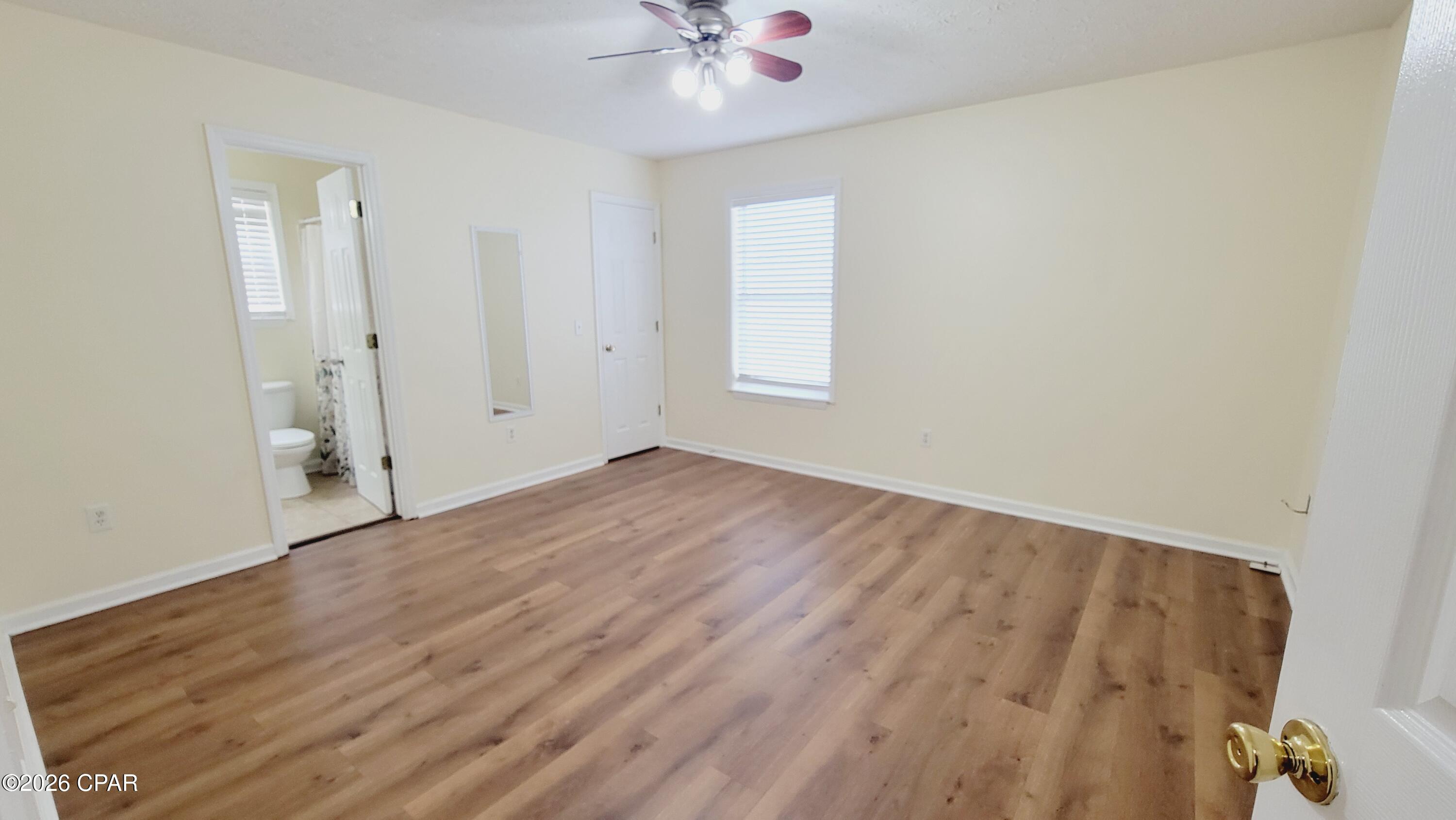 Palm Cove Phase III - Residential Lease