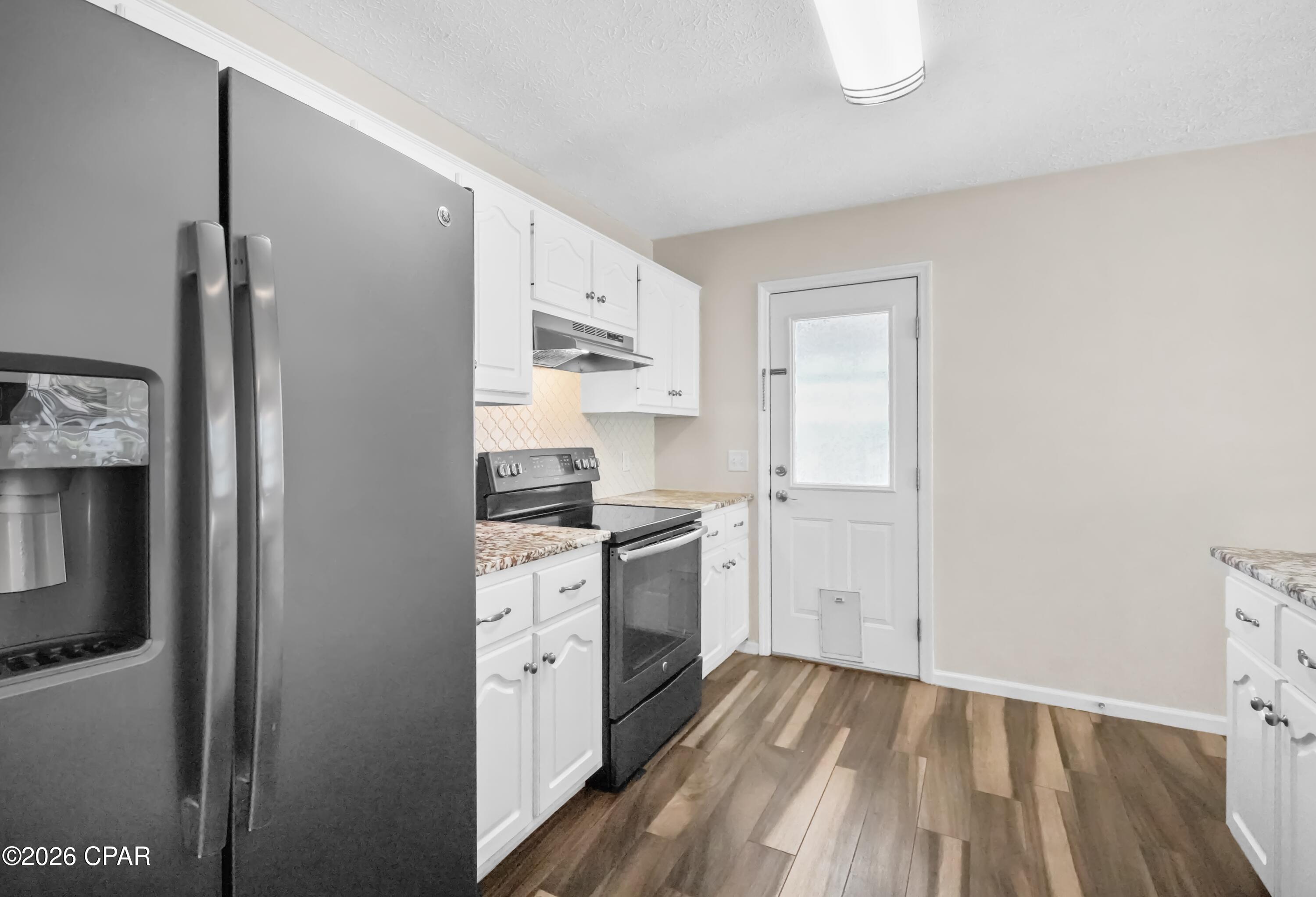 [No Recorded Subdiv] - Residential Lease