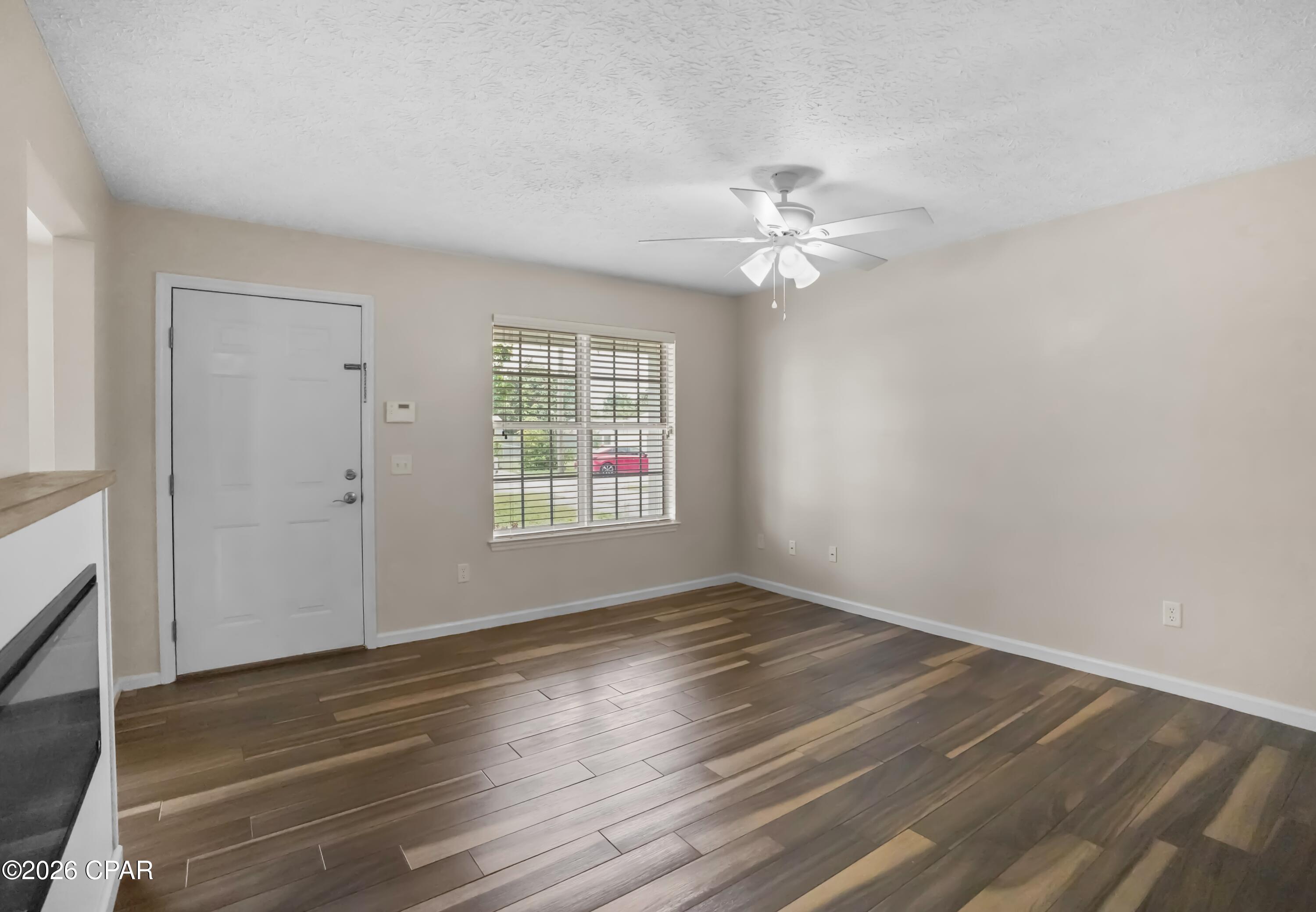 [No Recorded Subdiv] - Residential Lease