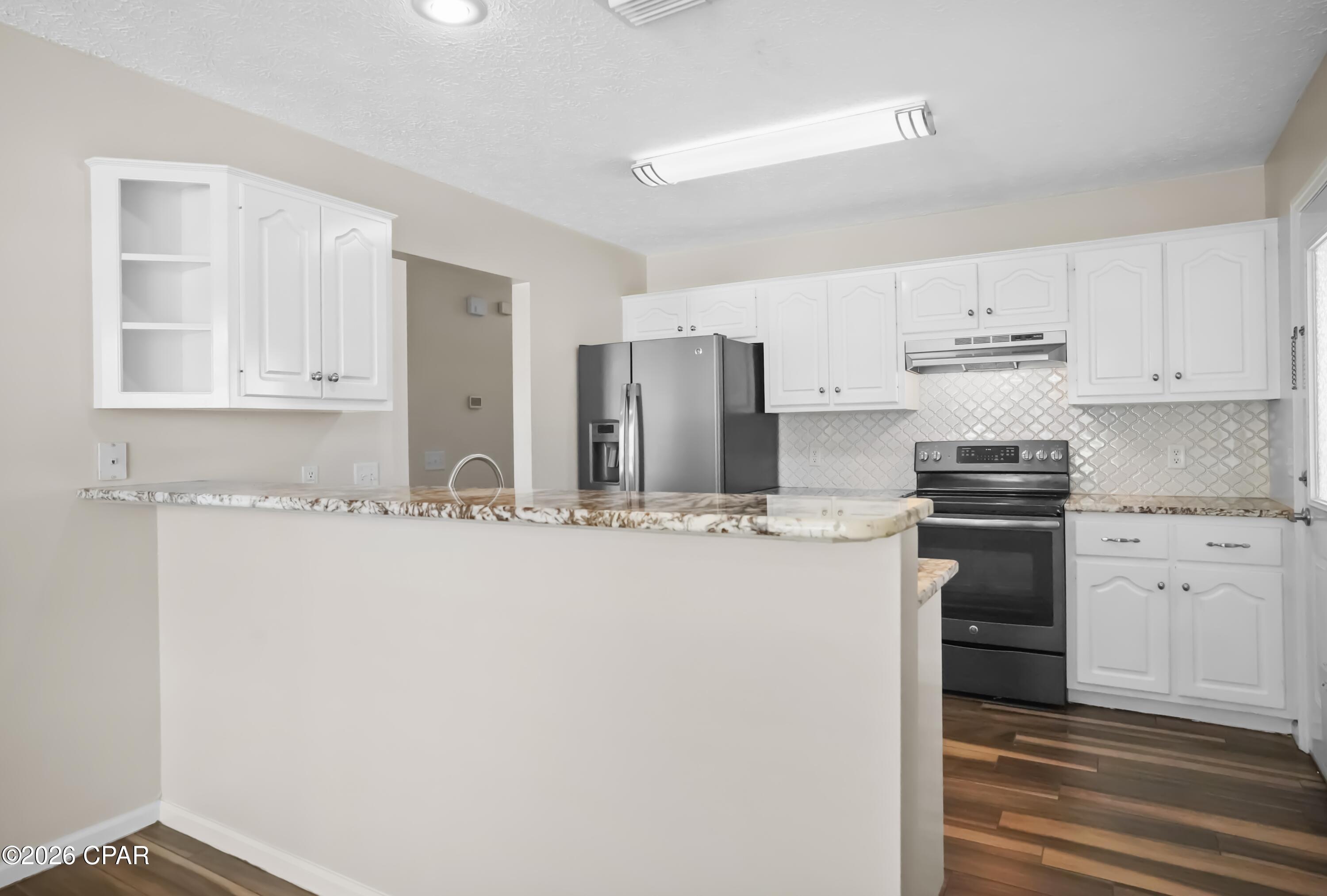 [No Recorded Subdiv] - Residential Lease