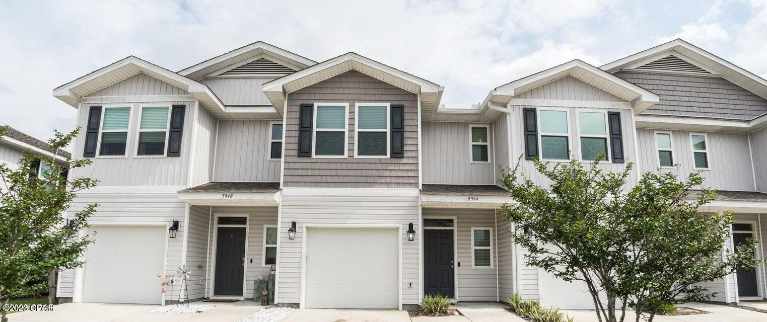 $500 RENT CREDIT WITH 12 MONTH LEASE! Fantastic Find! This 3 Bedroom 2.5 Bath townhome located in the new subdivision Sentinel Point. This community features sidewalks, beautiful community pool and is conveniently located near many amenities including shopping, restaurants, fitness centers, Tyndall Airforce Base is short distance away, and also just a 30 minute drive to either Panama City Beach or Mexico Beach. This home has LVP on the main floor with a ½ bath and single car garage. The kitchen and living area are an open concept with stainless appliances and a breakfast bar perfect for entertaining.