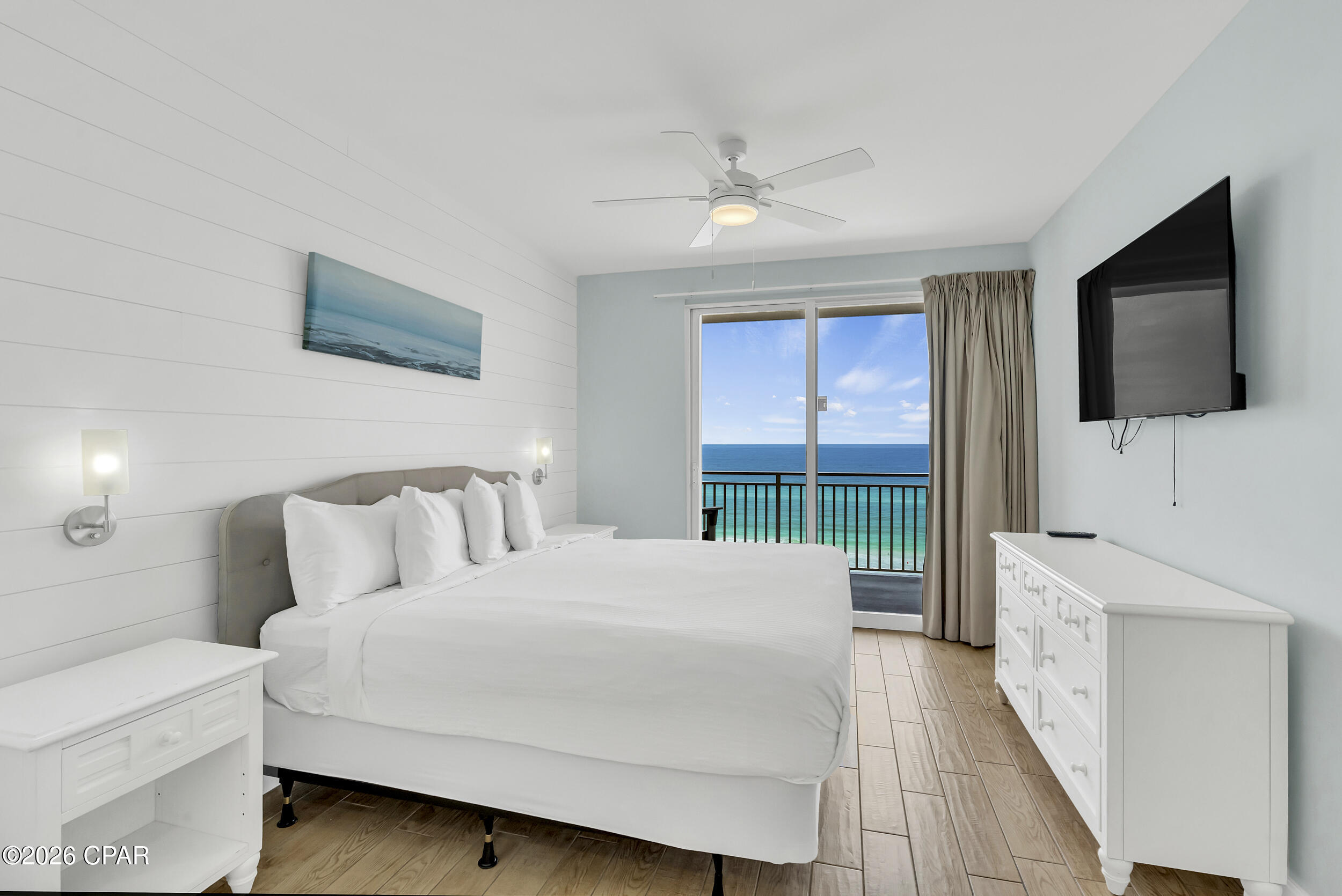 Splash Condo - Residential