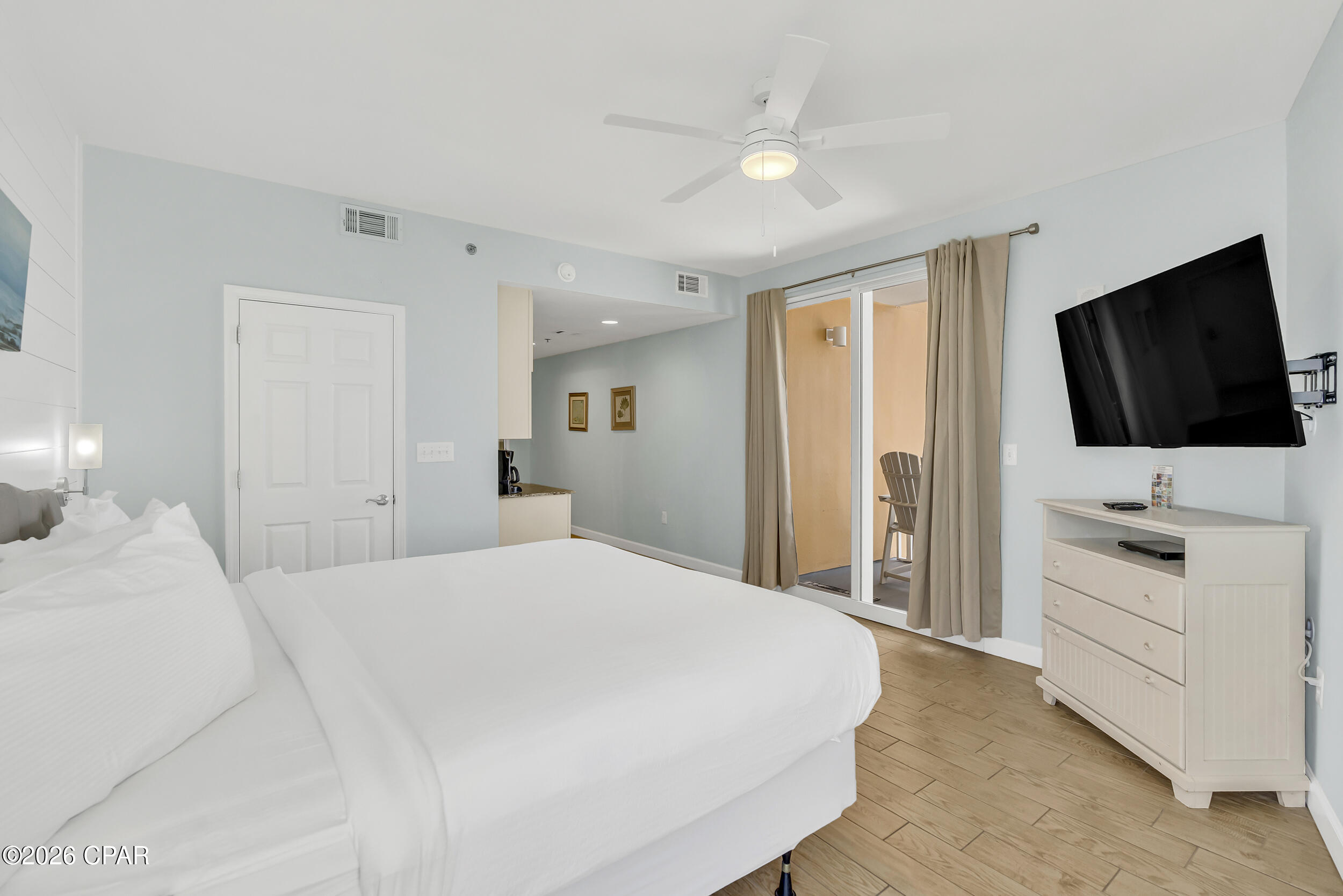 Splash Condo - Residential
