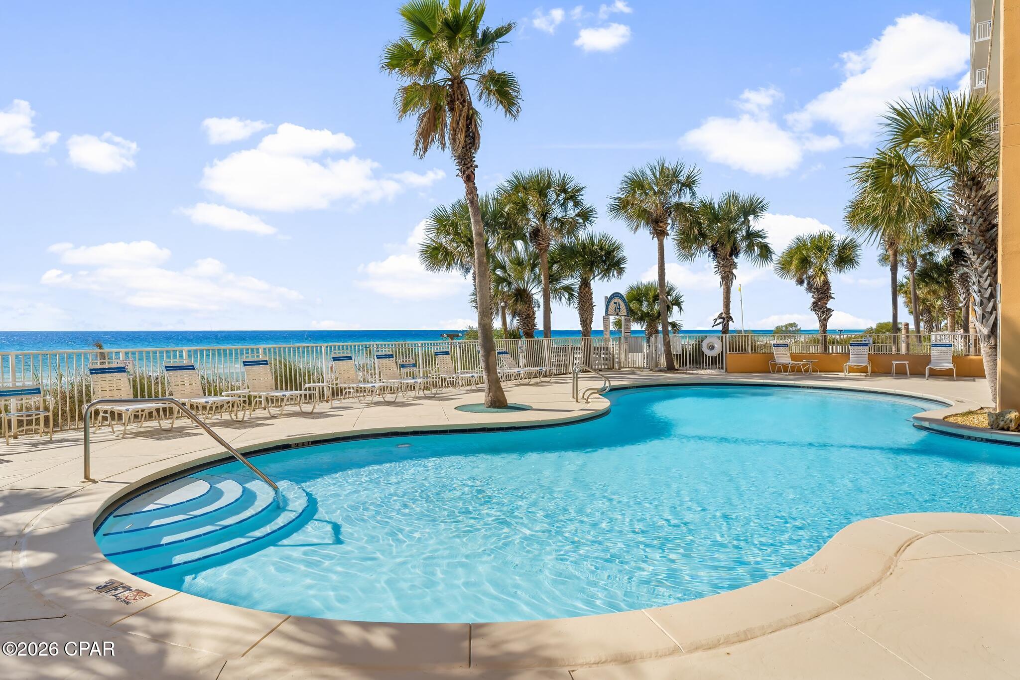 Splash Condo - Residential
