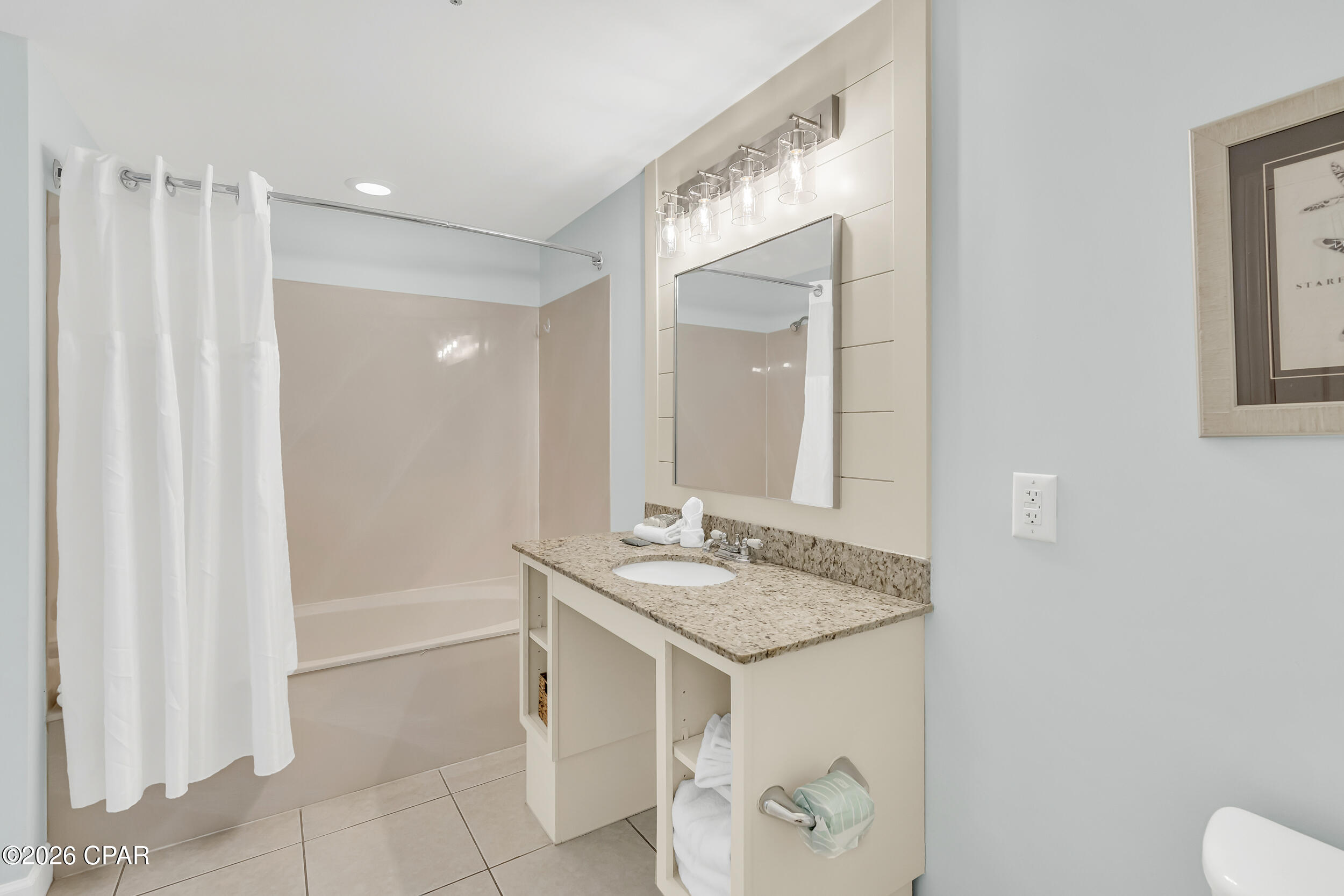 Splash Condo - Residential