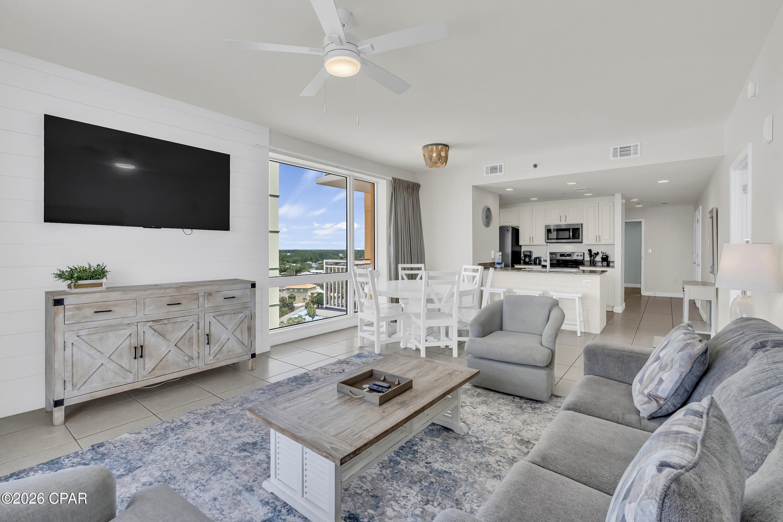 Splash Condo - Residential
