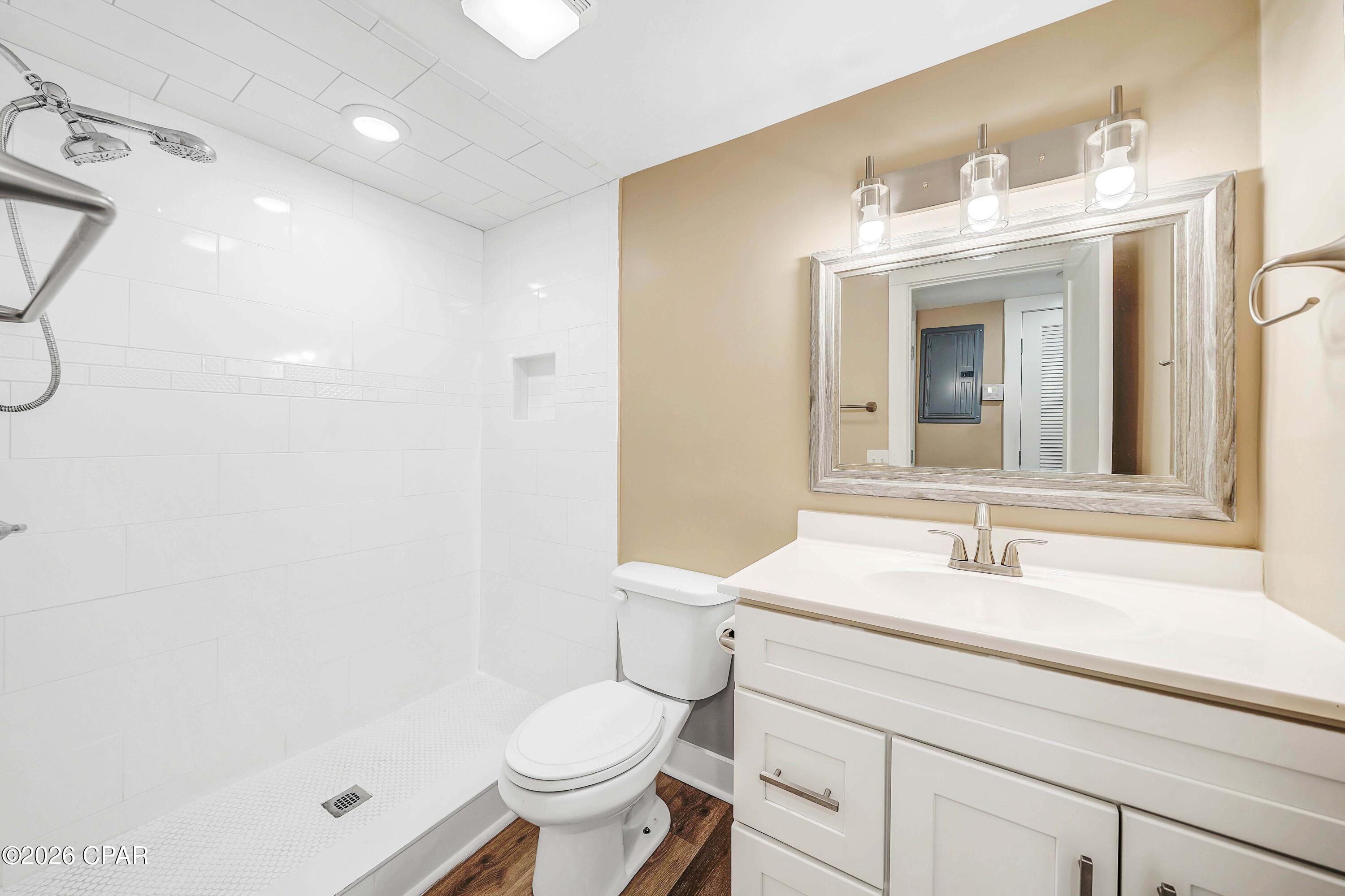Bay Point Harbour Villas - Residential