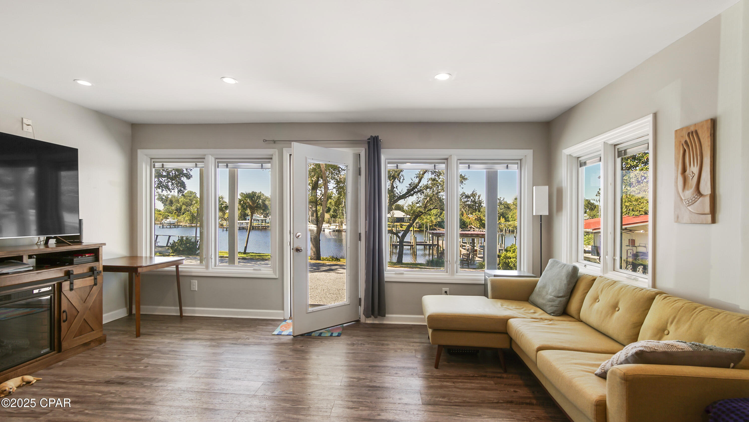 Mariners Cove - Residential