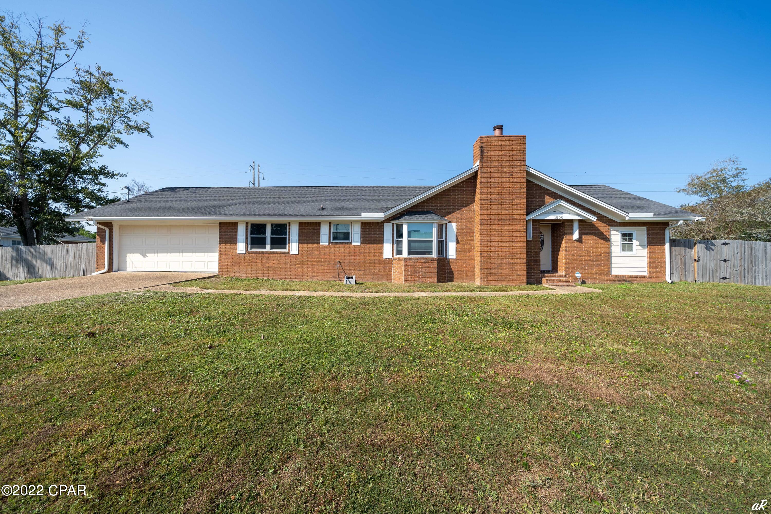 CURRENTLY UNDER CONTRACT, SELLER WILL CONSIDER BACKUP OFFERS' Move in ready 3 bedroom 2 bath 2 car garage home with a bonus room, tile, laminate and carpet flooring. Home is situated on a huge lot with many possibilities, enclosed large heated and cooled back patio. Located in an established centrally located neighborhood. 

All measurements are approximate.