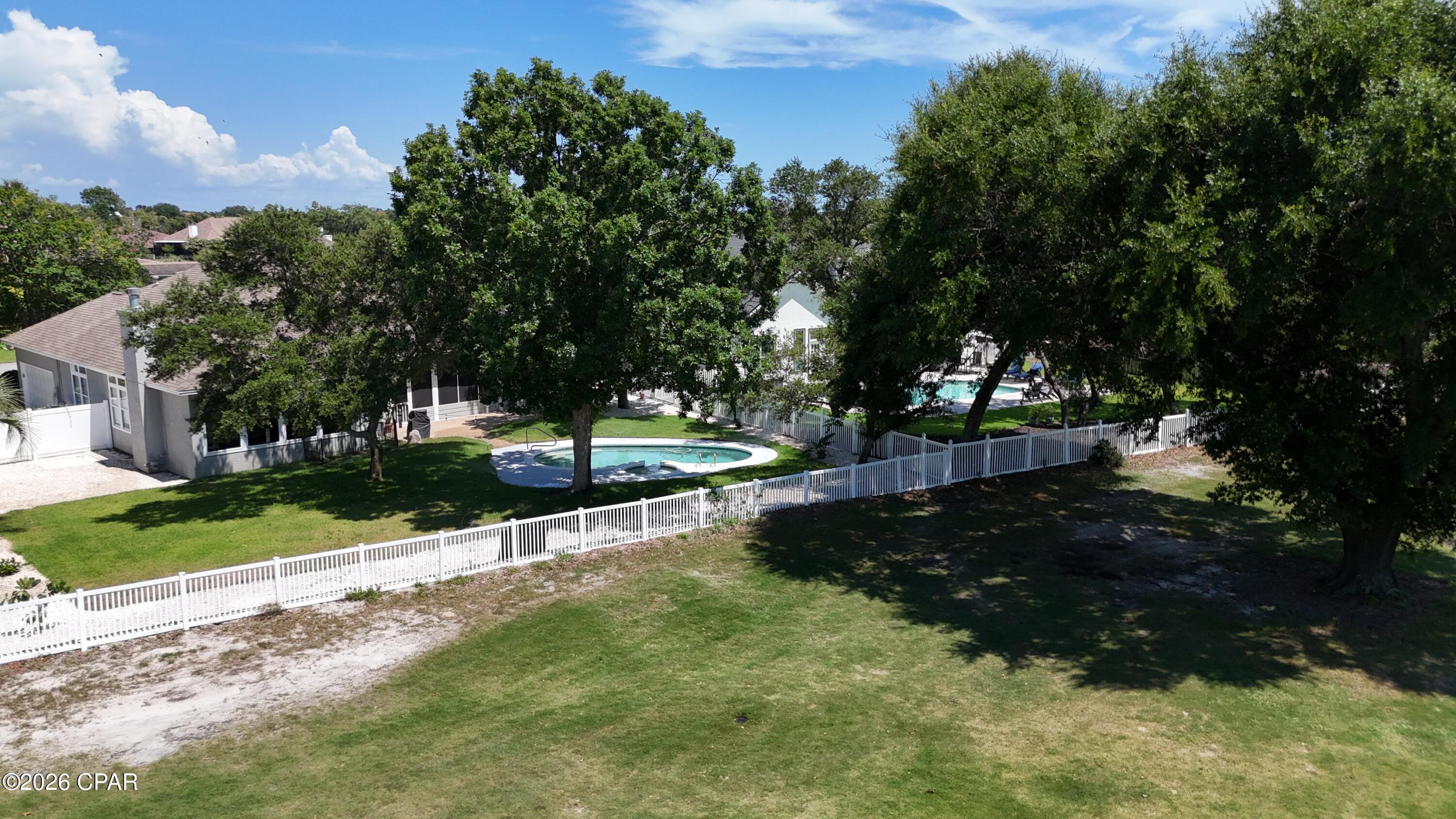 Legend Lakes - Residential