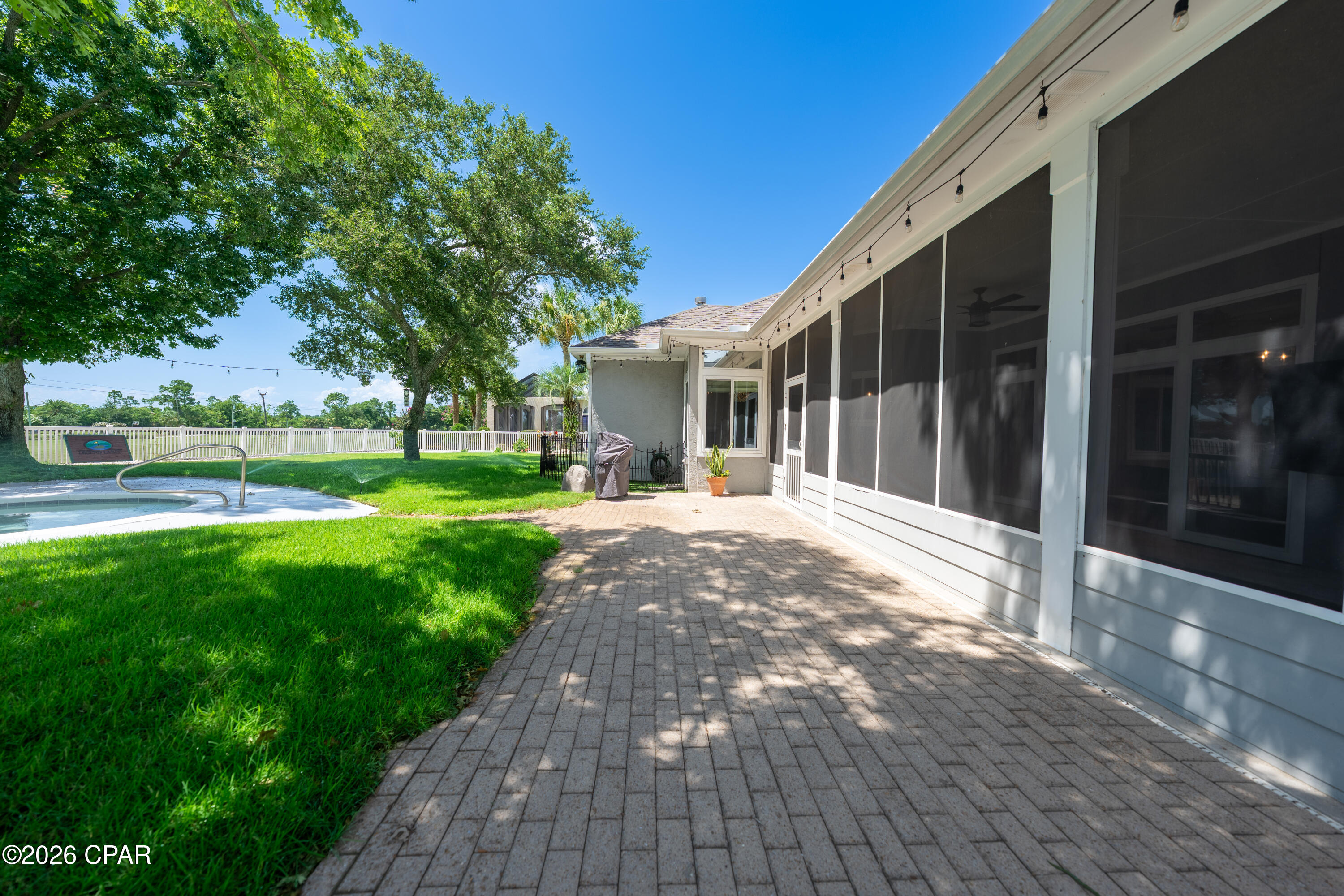 Legend Lakes - Residential