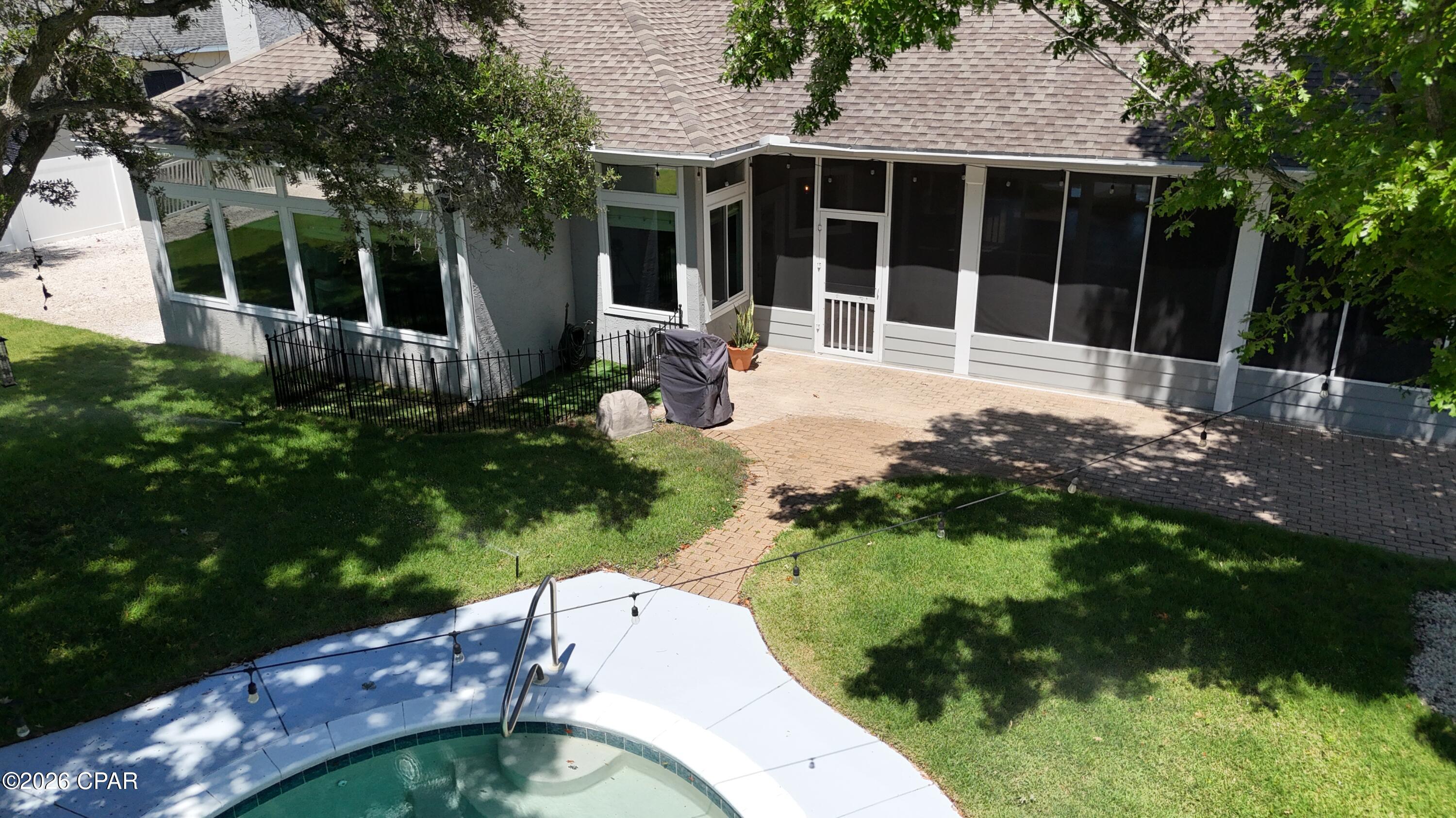 Legend Lakes - Residential