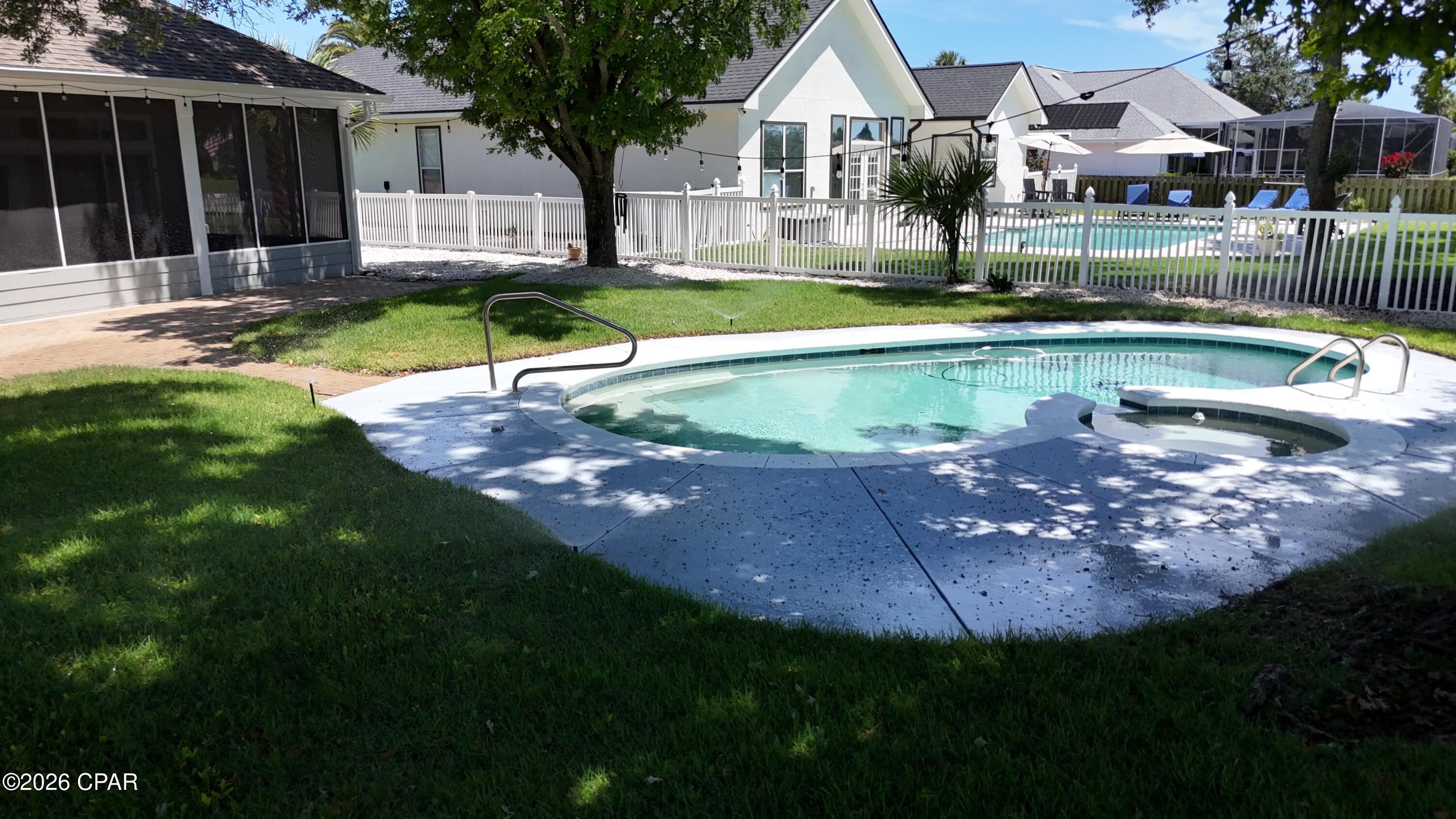 Legend Lakes - Residential