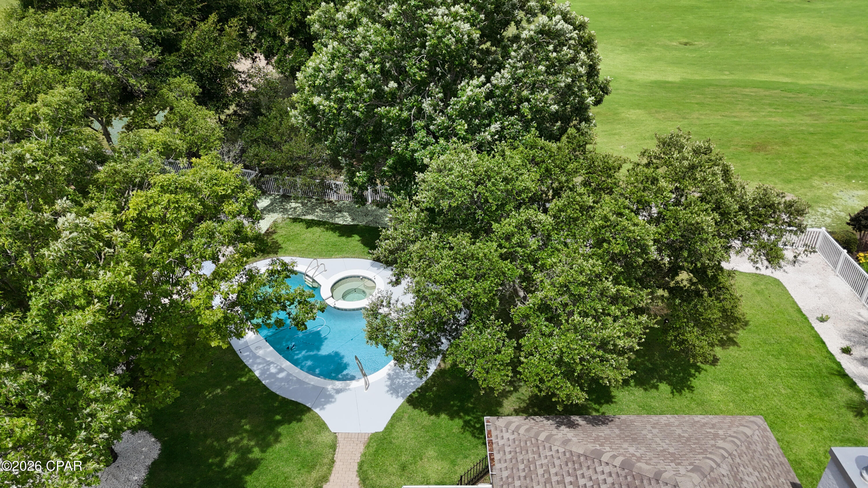 Legend Lakes - Residential