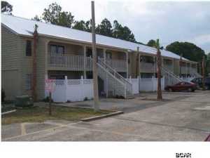 Sunset Lagoon is an incredible investment opportunity with all 11 units rented and grossing over $9,000.00 monthly. Sunset Lagoon is conveniently located very close to the beach... these spacious 2 bedroom units are in a desirable North Lagoon neighborhood convenient to dining, shopping and schools. These units have an open floor plan with large kitchen and breakfast bar. P & L along with the rent rolls and leases are available for review...