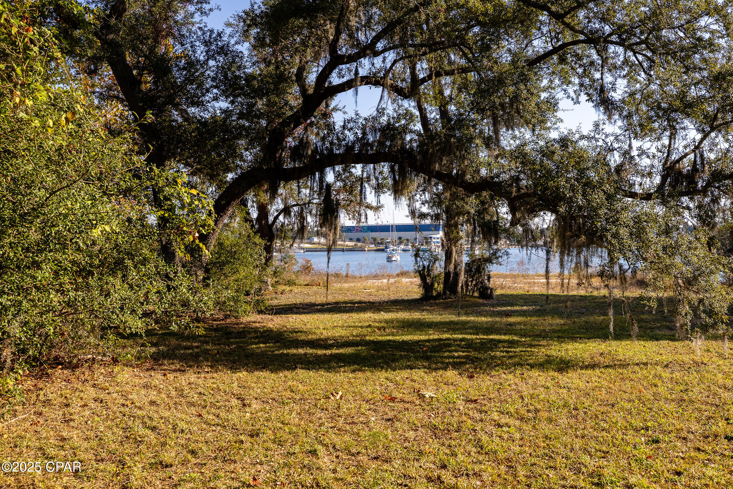 Cove Pointe - Land