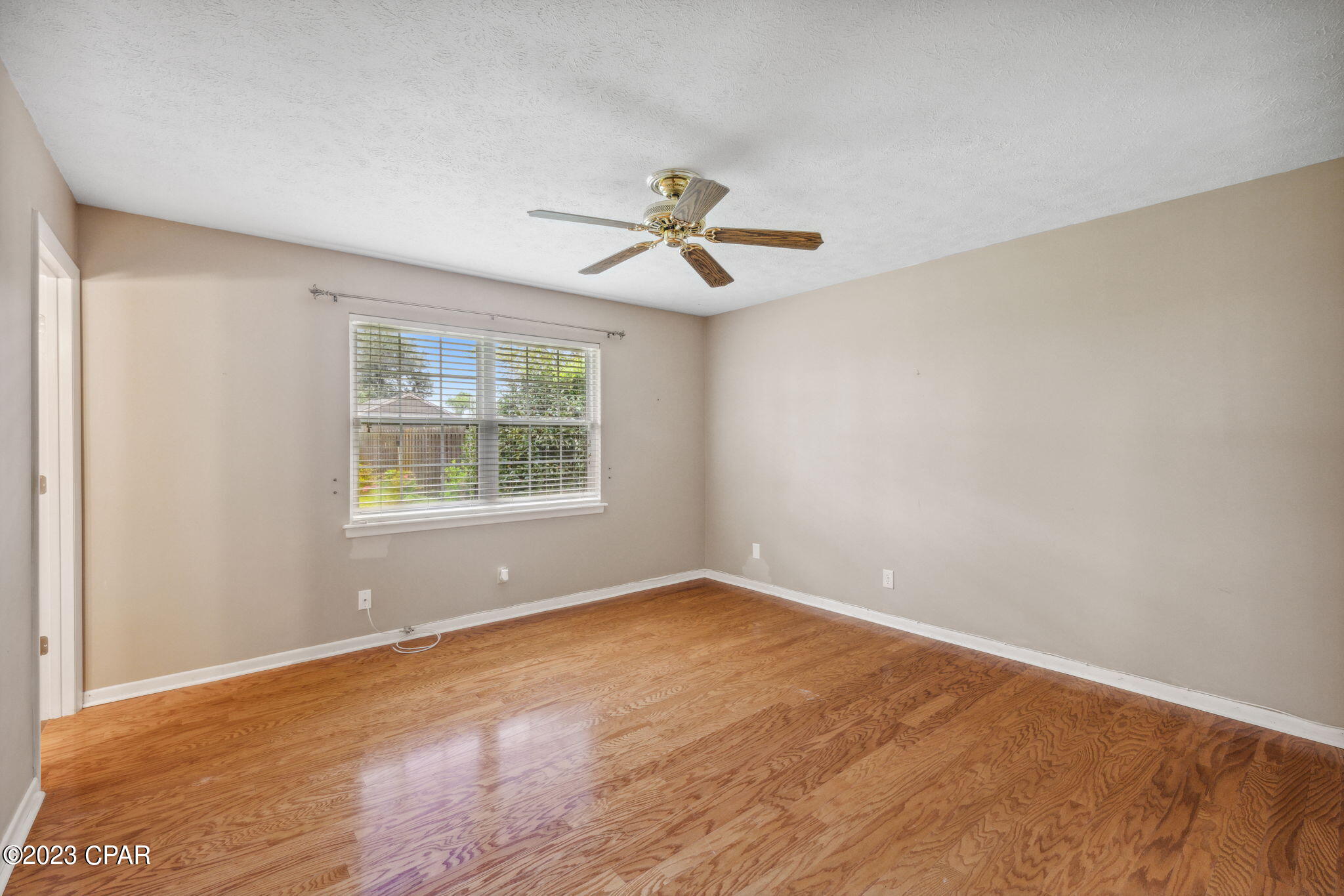 Imperial Oaks - Residential