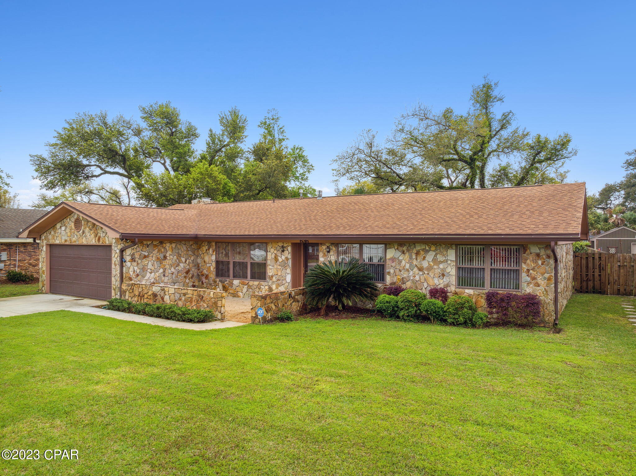 Imperial Oaks - Residential
