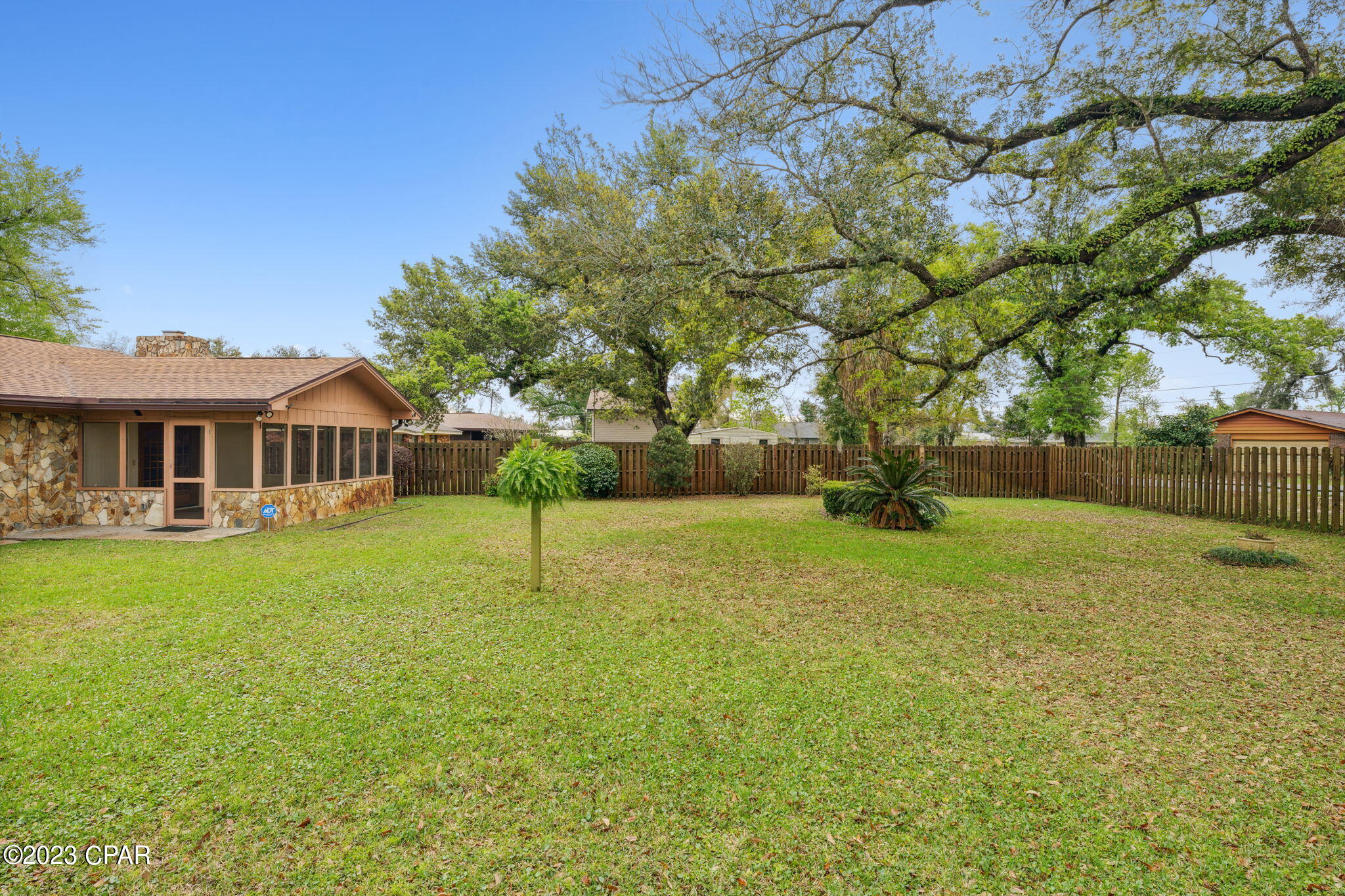 Imperial Oaks - Residential