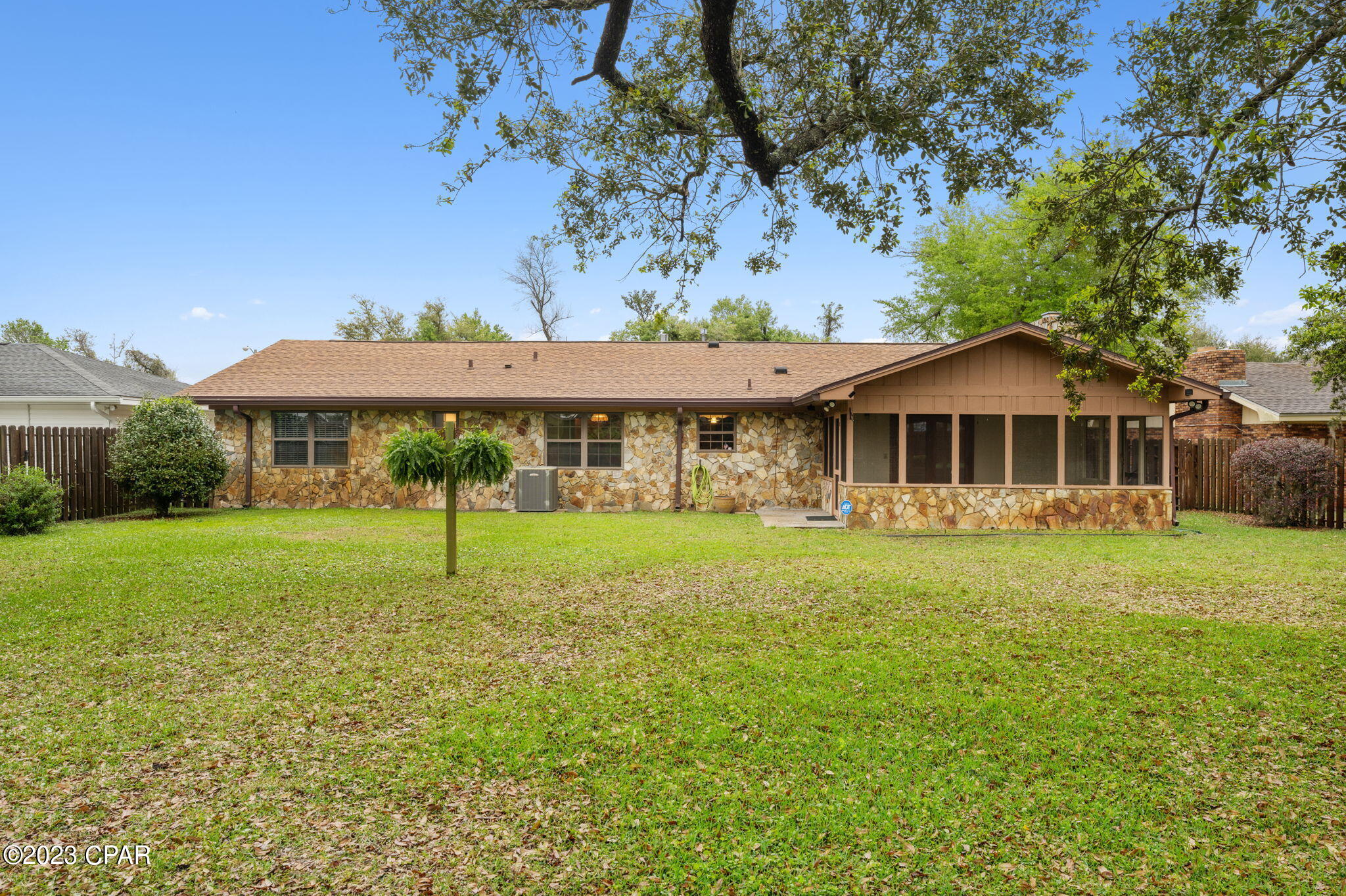 Imperial Oaks - Residential