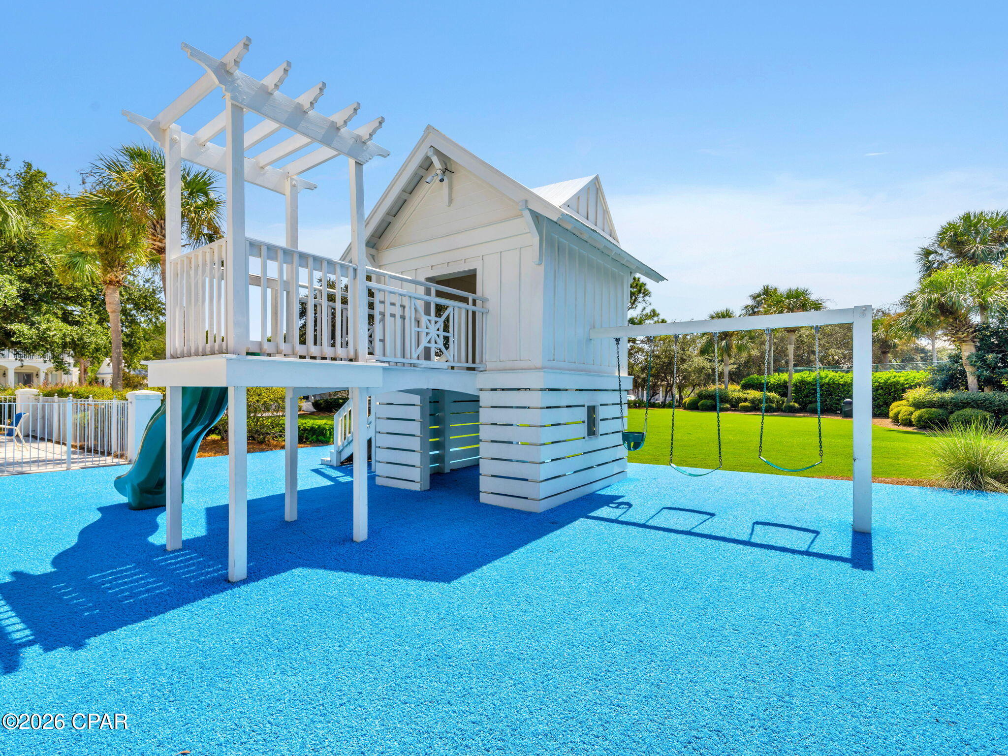 Carillon Beach Inn - Residential