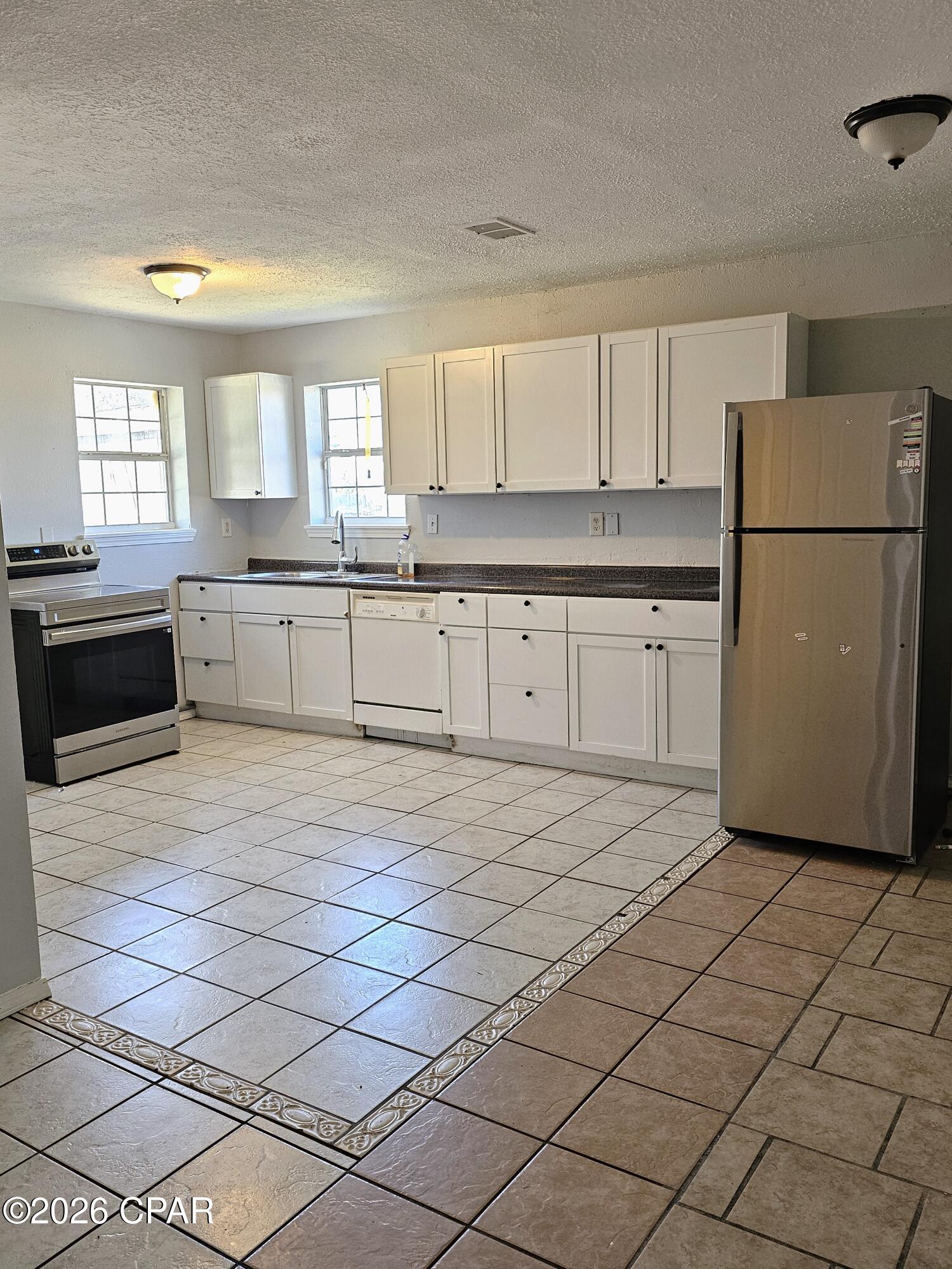 Baywood Shores Est Unit 2 - Residential Lease