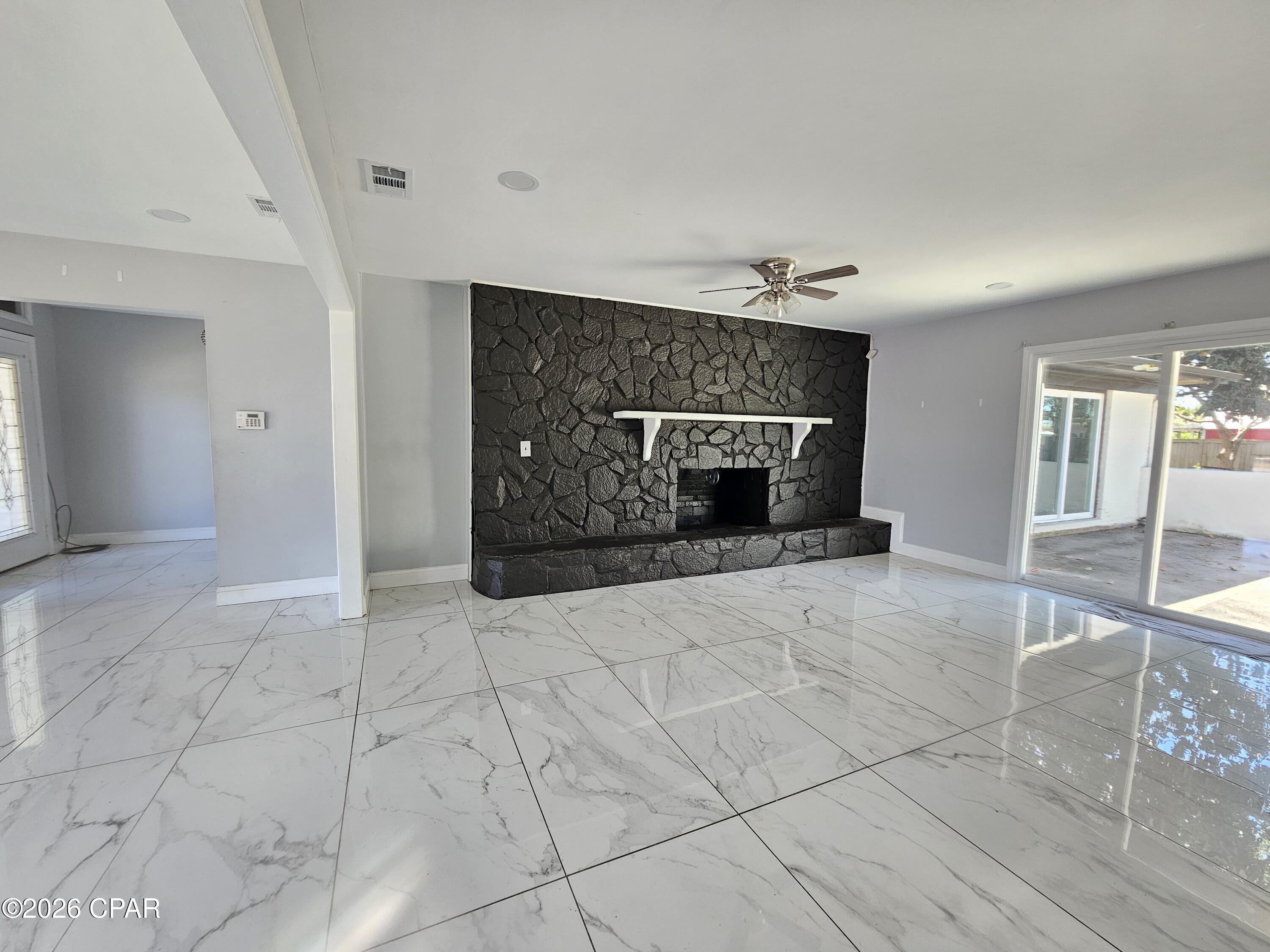 Baywood Shores Est Unit 2 - Residential Lease