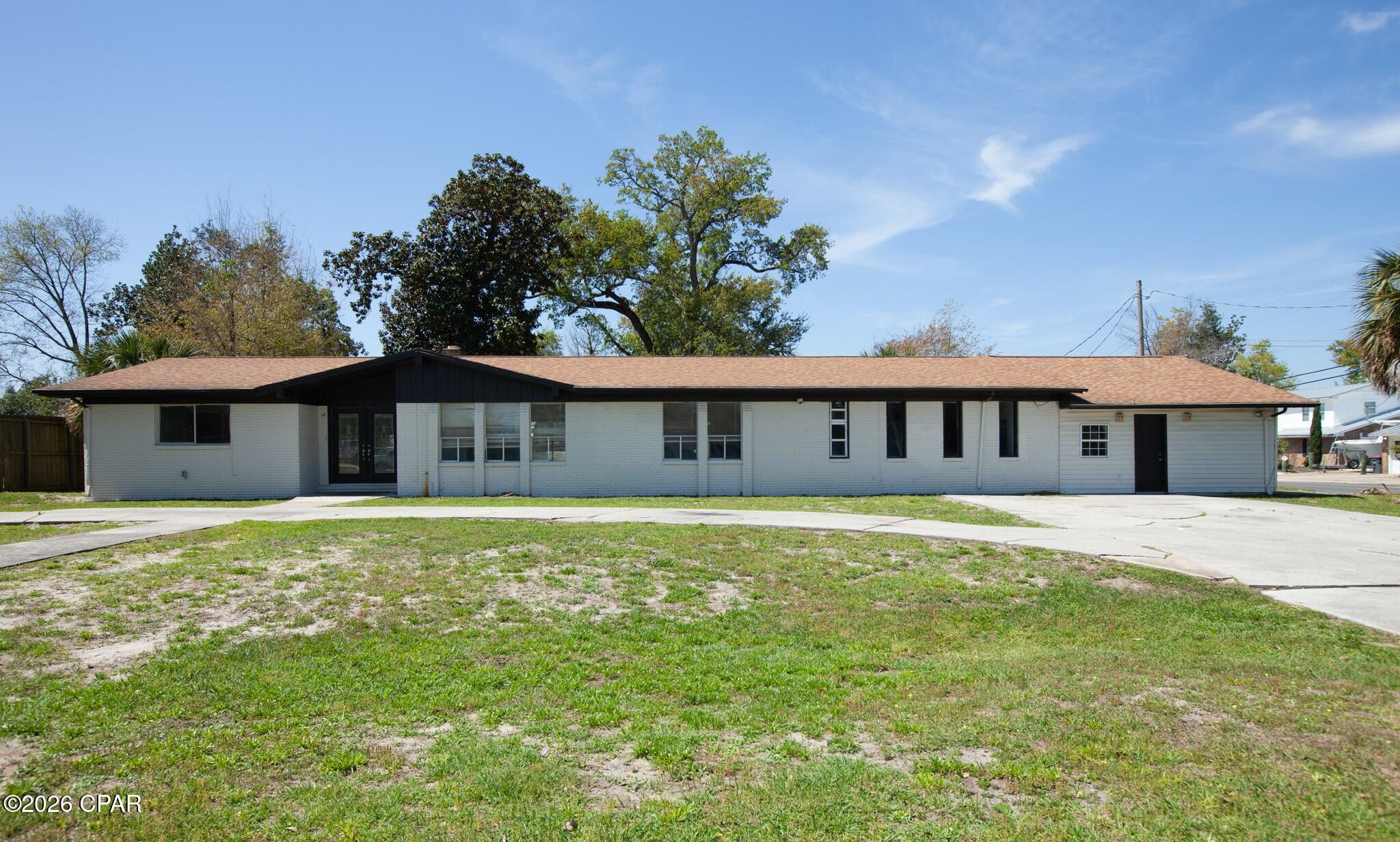 Baywood Shores Est Unit 2 - Residential Lease