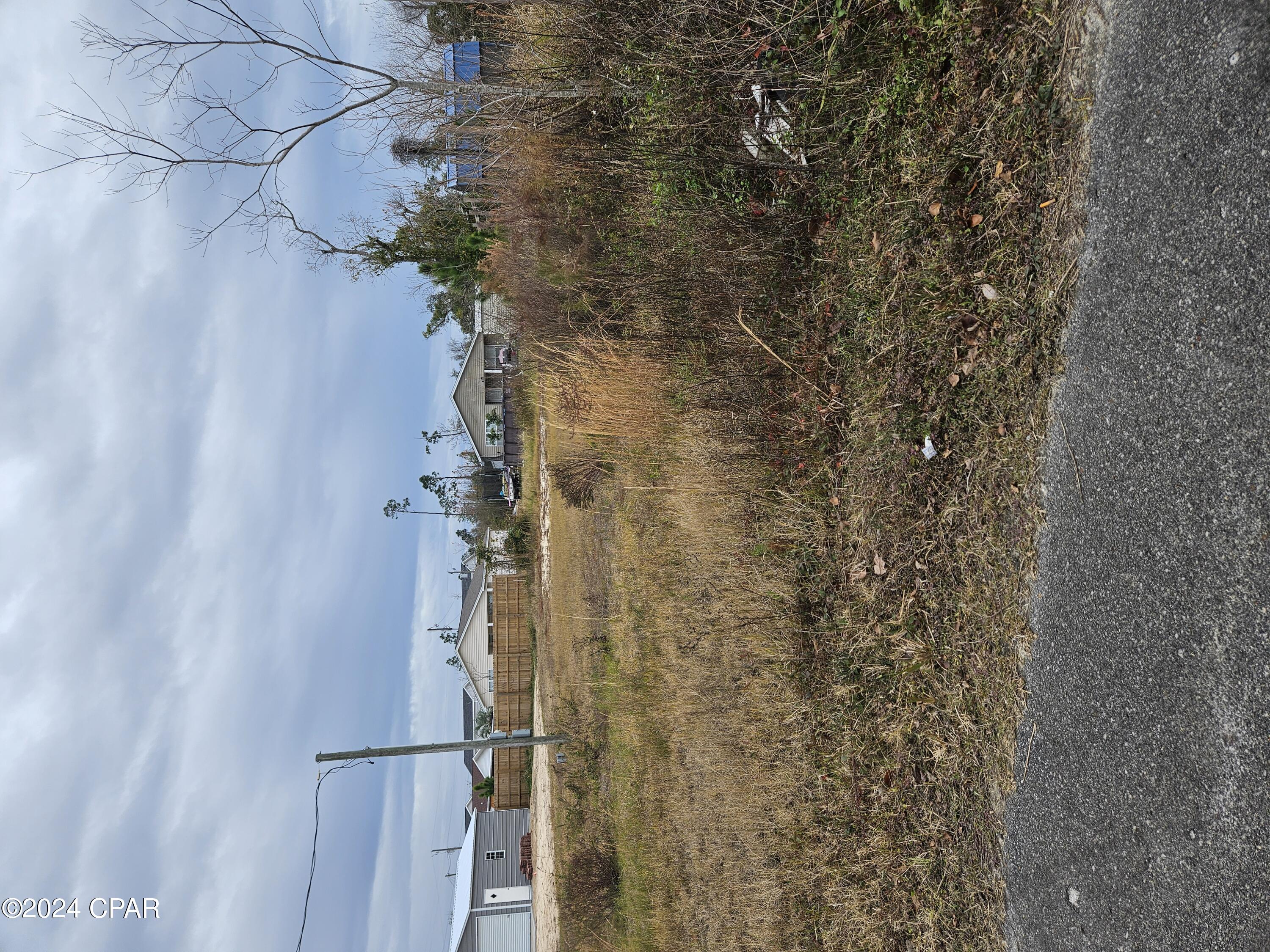 Vacant lot, great for home site or single/double wide mobile home