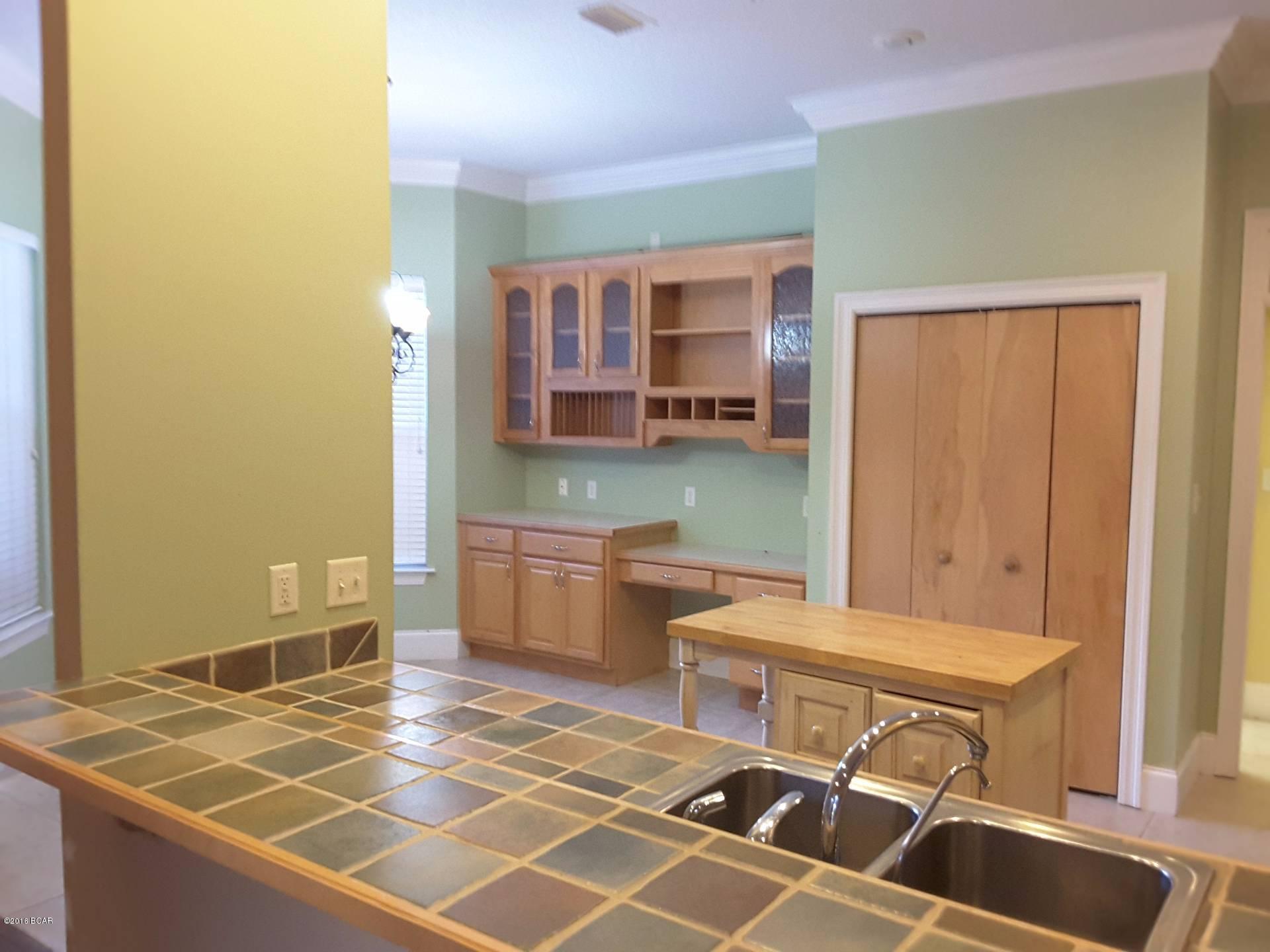 Forest Glenn - Residential Lease