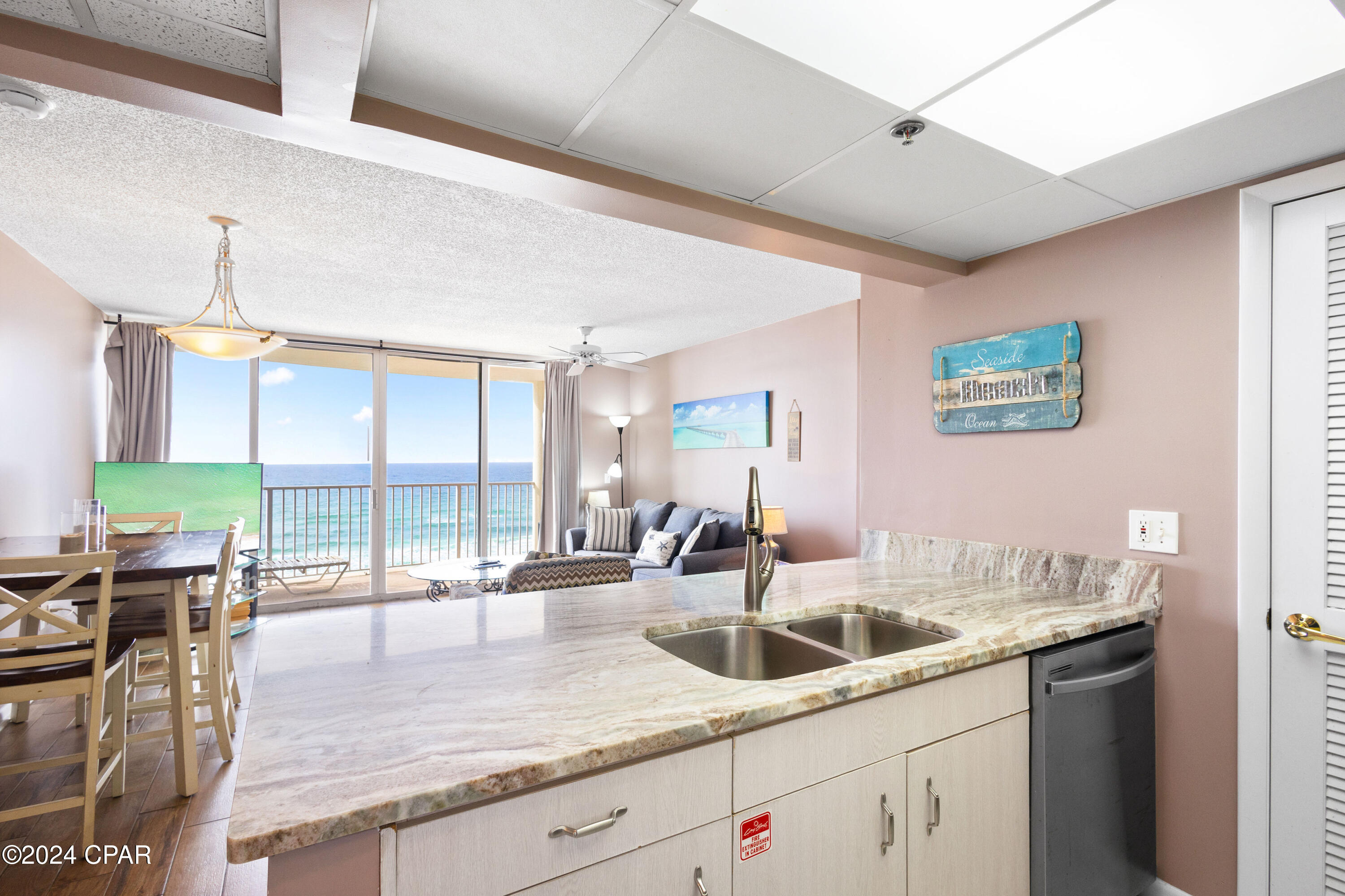 Long Beach Towers III - Residential